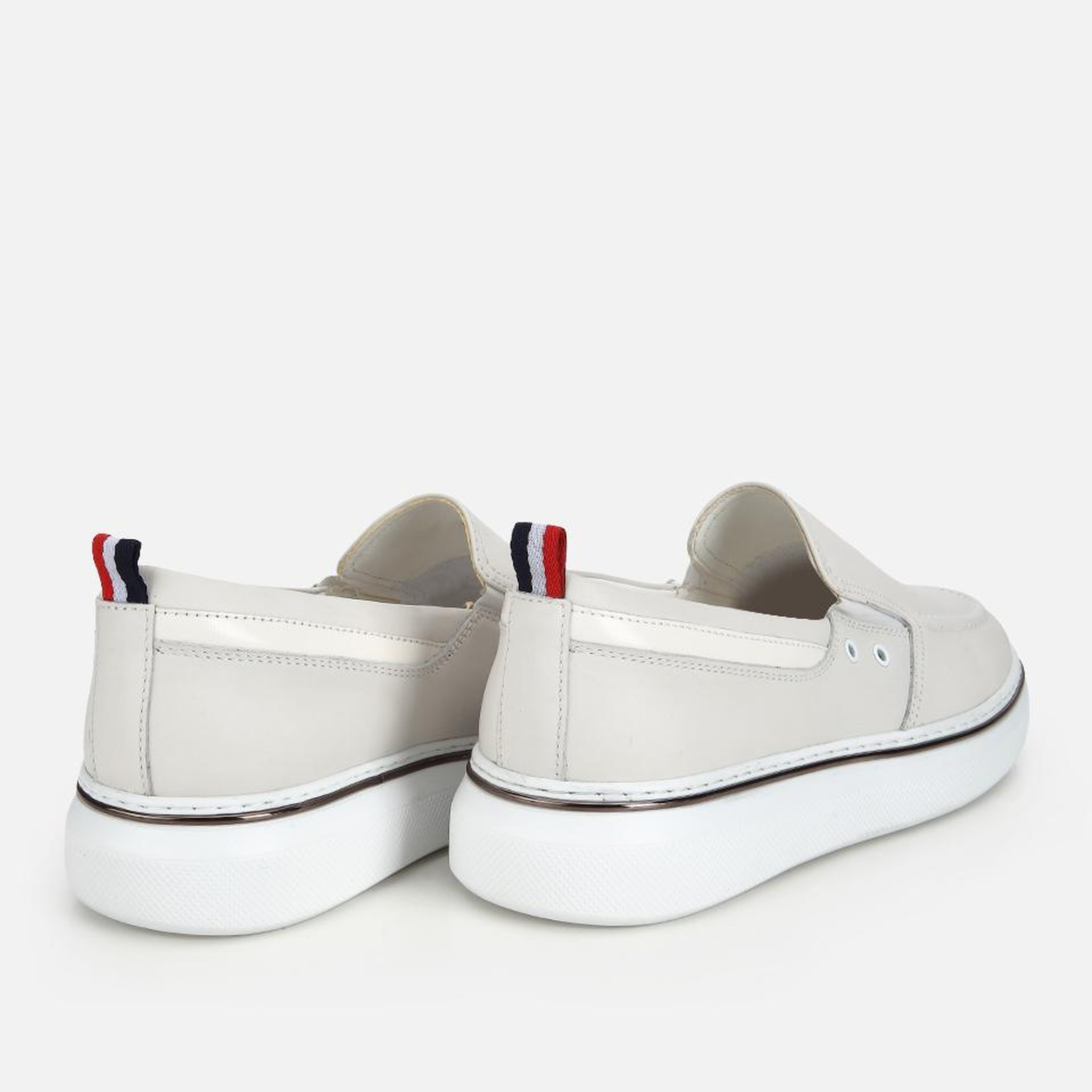 Erkek Deri Beyaz Metal Detaylı Günlük Loafer