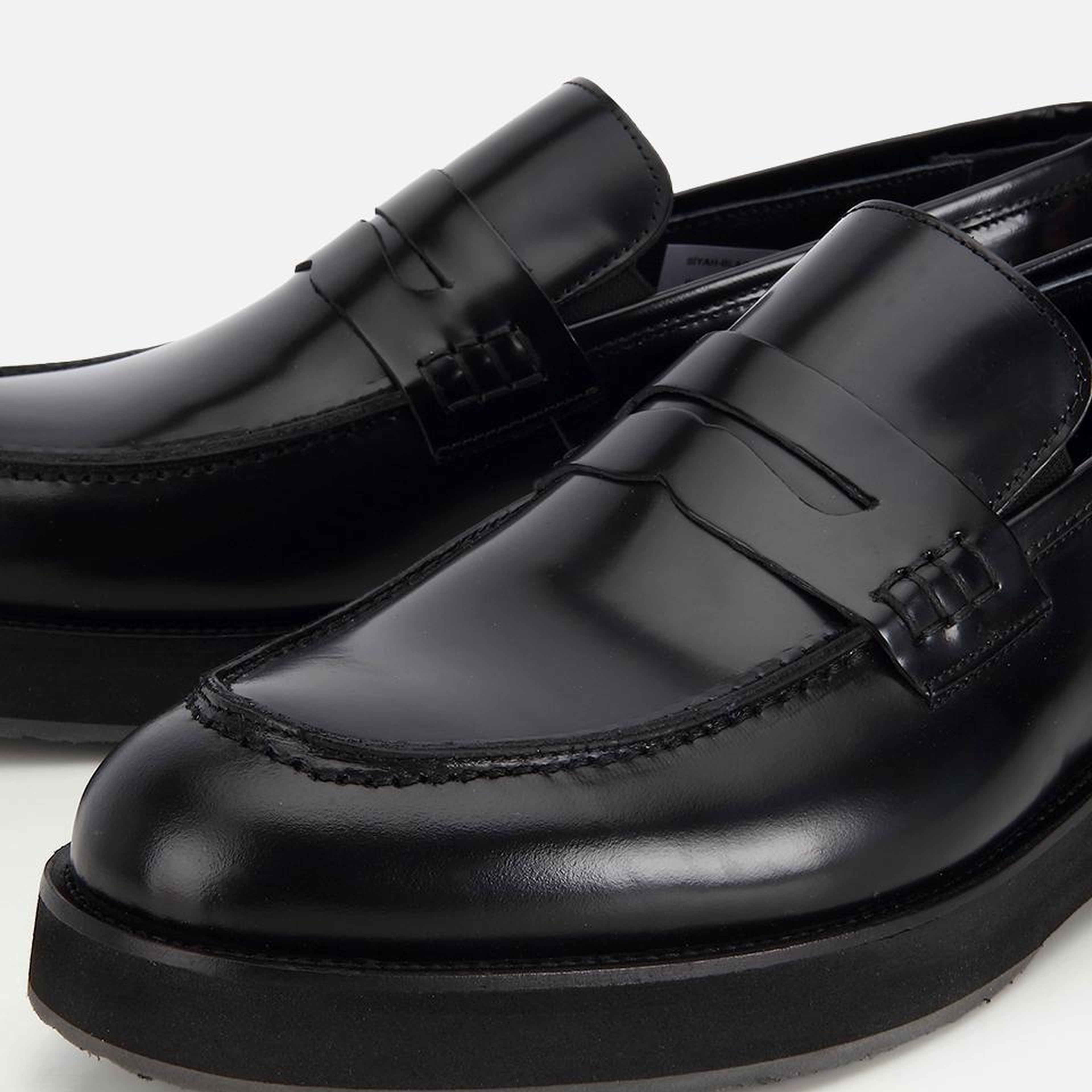 Erkek Açma Deri Siyah Kalın Tabanlı Klasik Loafer