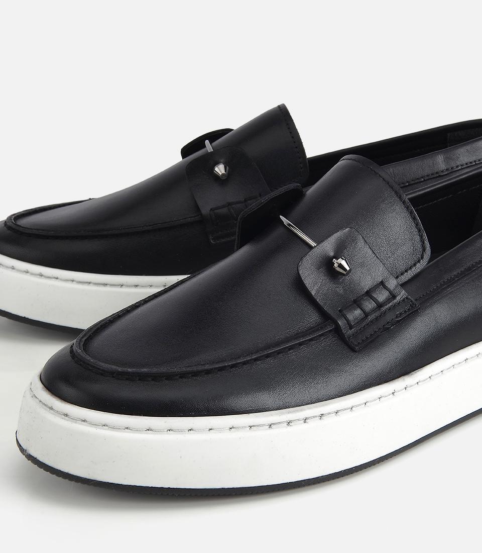 Erkek Deri Siyah Metal Detaylı Günlük Loafer