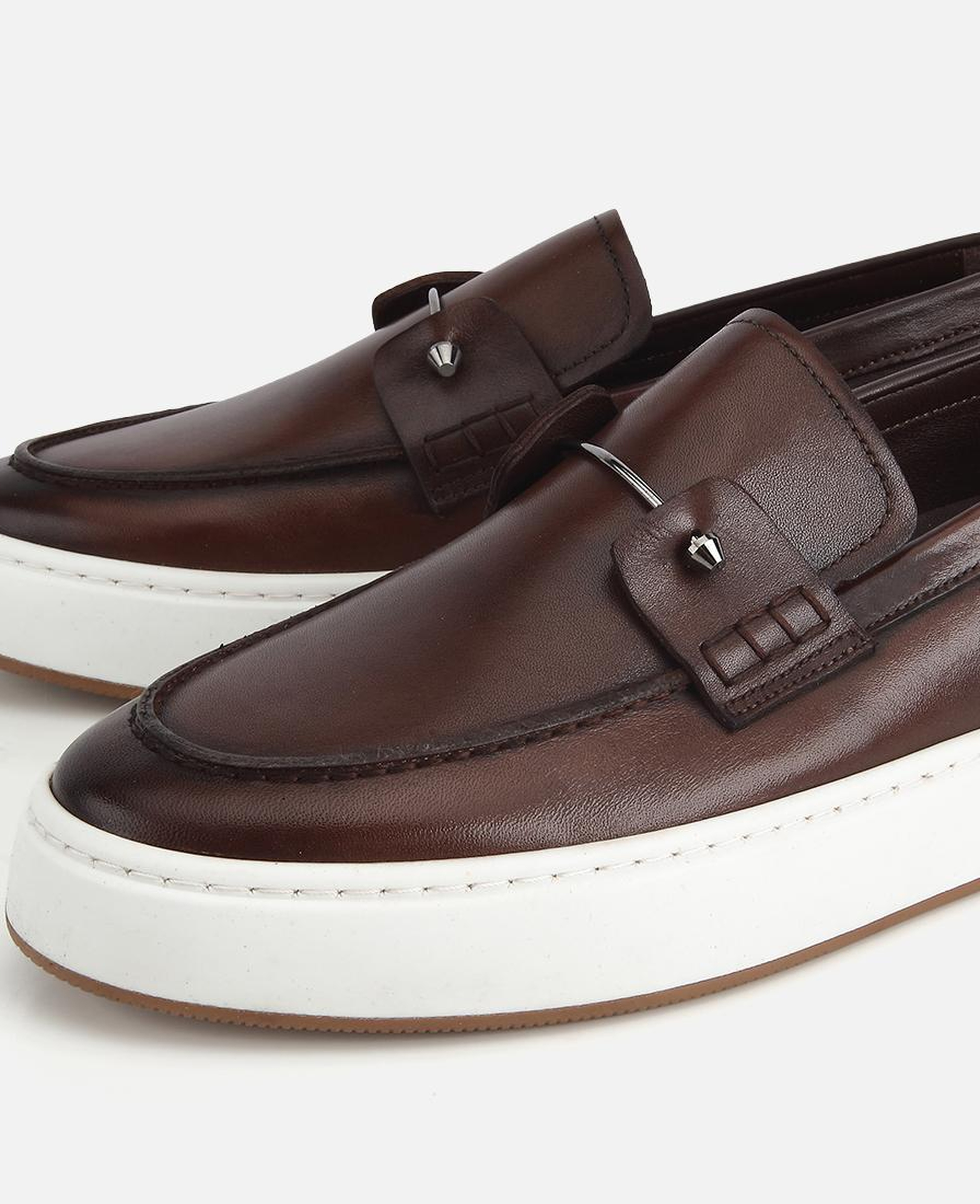 Erkek Deri Kahverengi Metal Detaylı Günlük Loafer