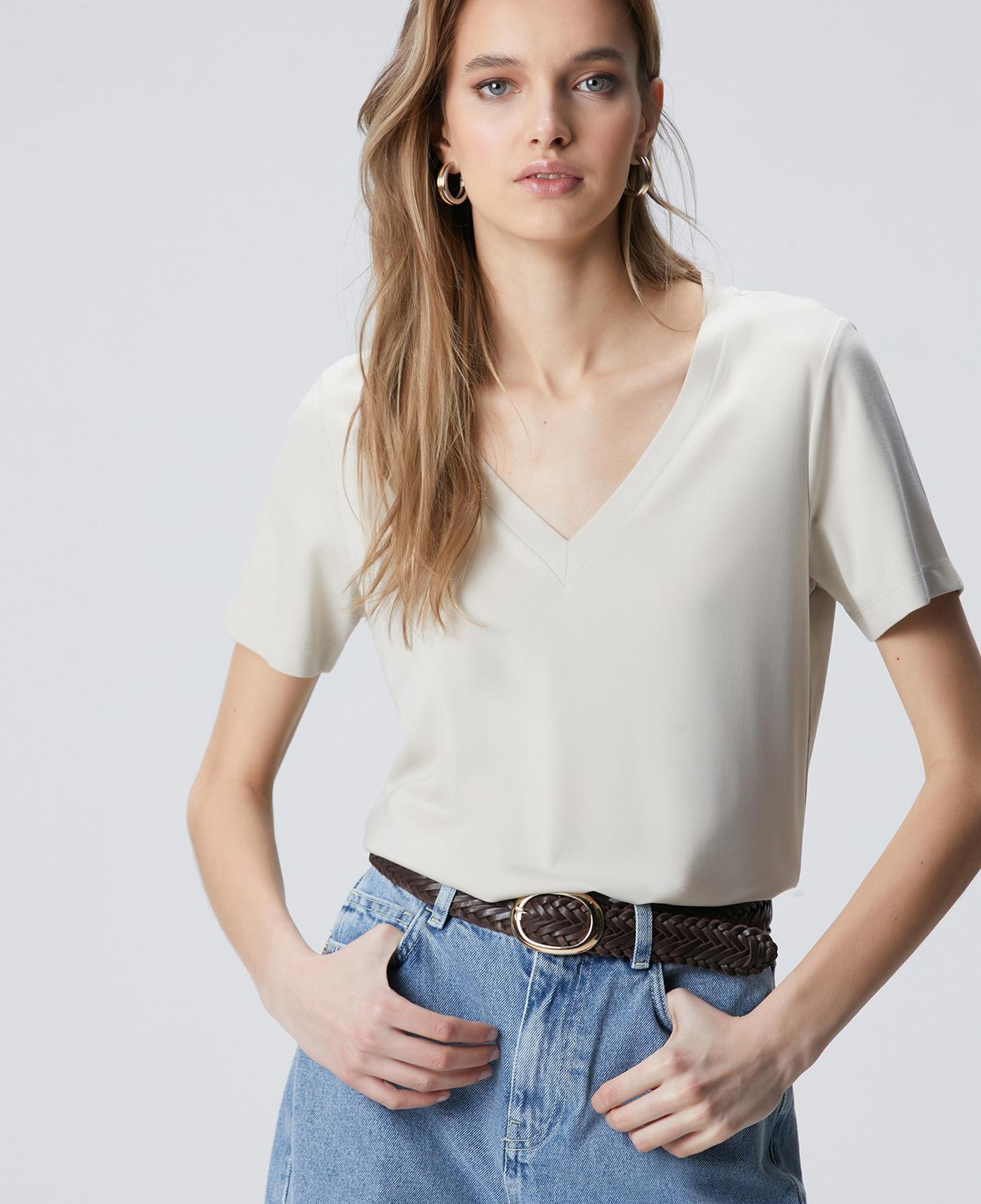 Network Kadın Taş V Yaka Basic T-shirt