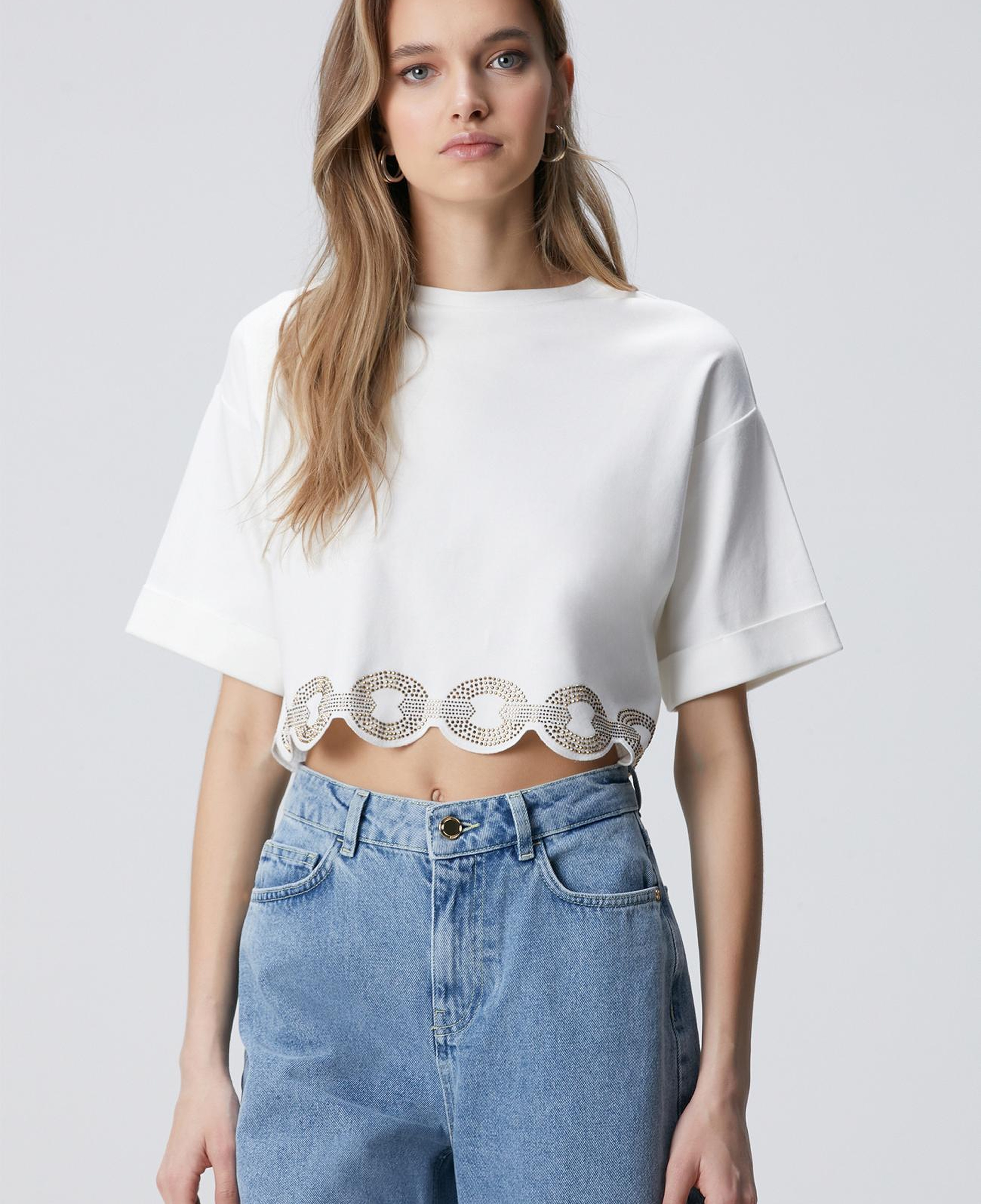 Network Kadın Kırık Beyaz Etek Ucu Taş Baskılı T-shirt