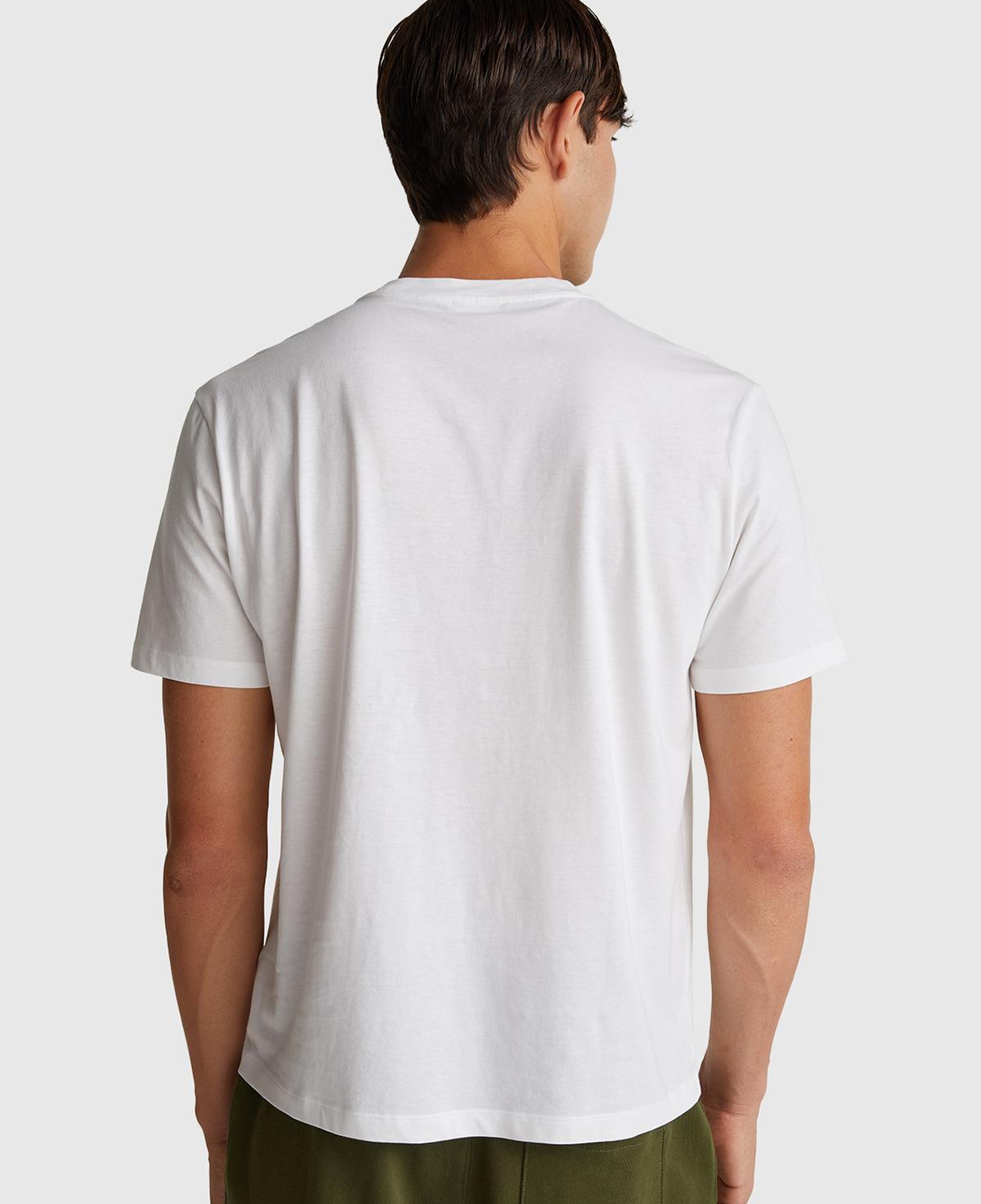 Erkek Beyaz-Renkli Baskılı %100 Pamuk Önü Logo Baskılı Relax Fit T-Shirt