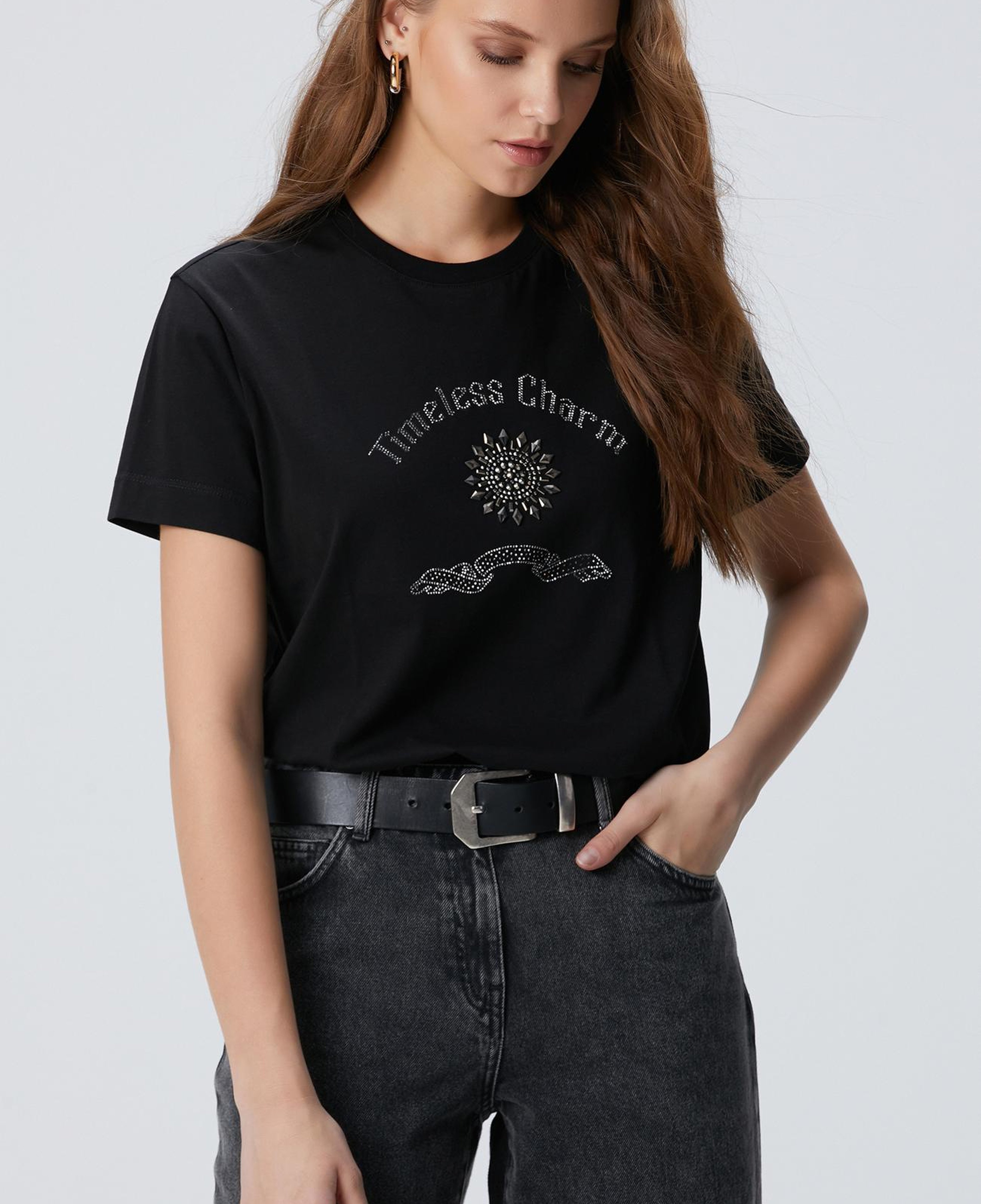 Network Kadın Siyah Taş İşlemeli T-Shirt