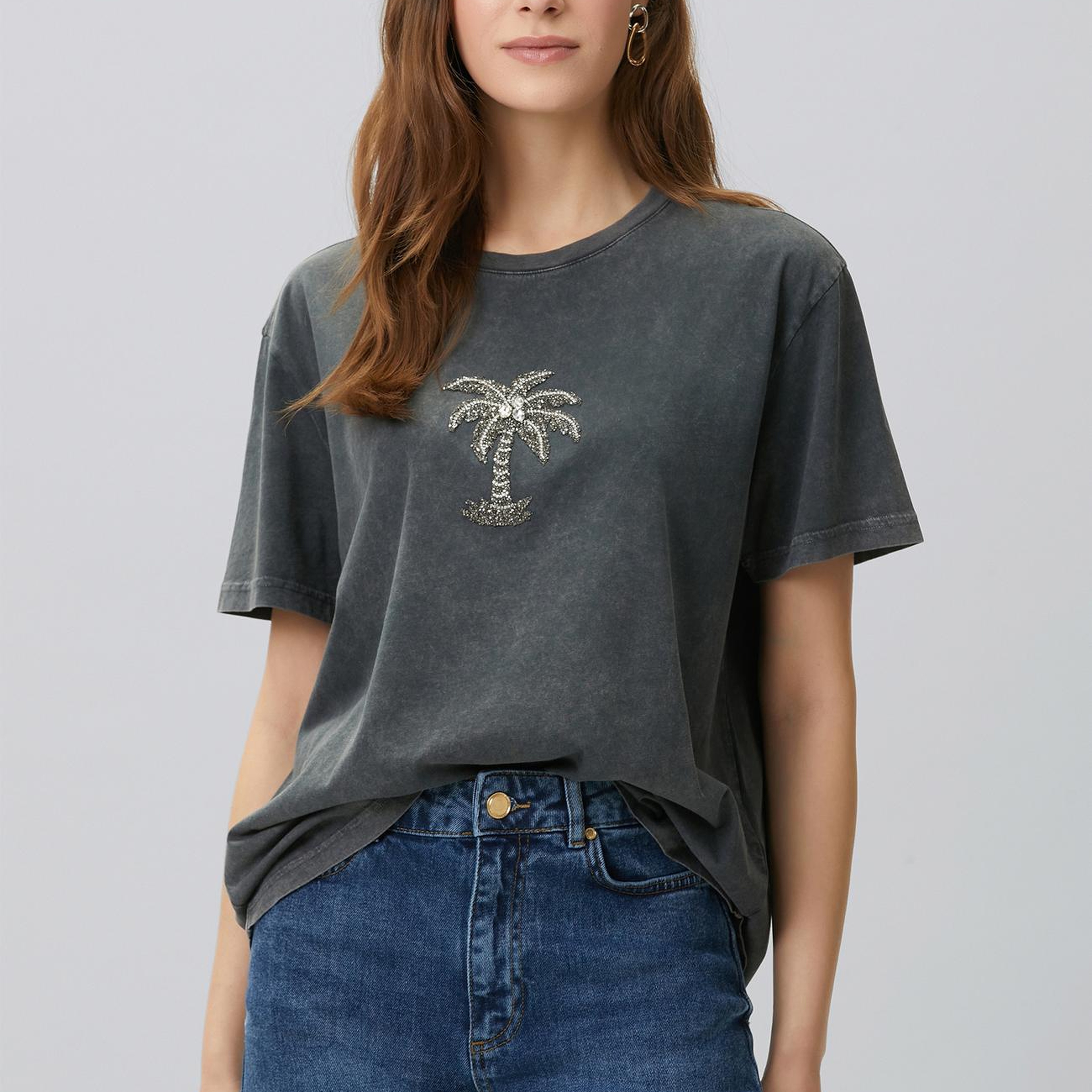 Network Kadın Antrasit Taşlı Palmiye Figürlü Parça Boya T-shirt