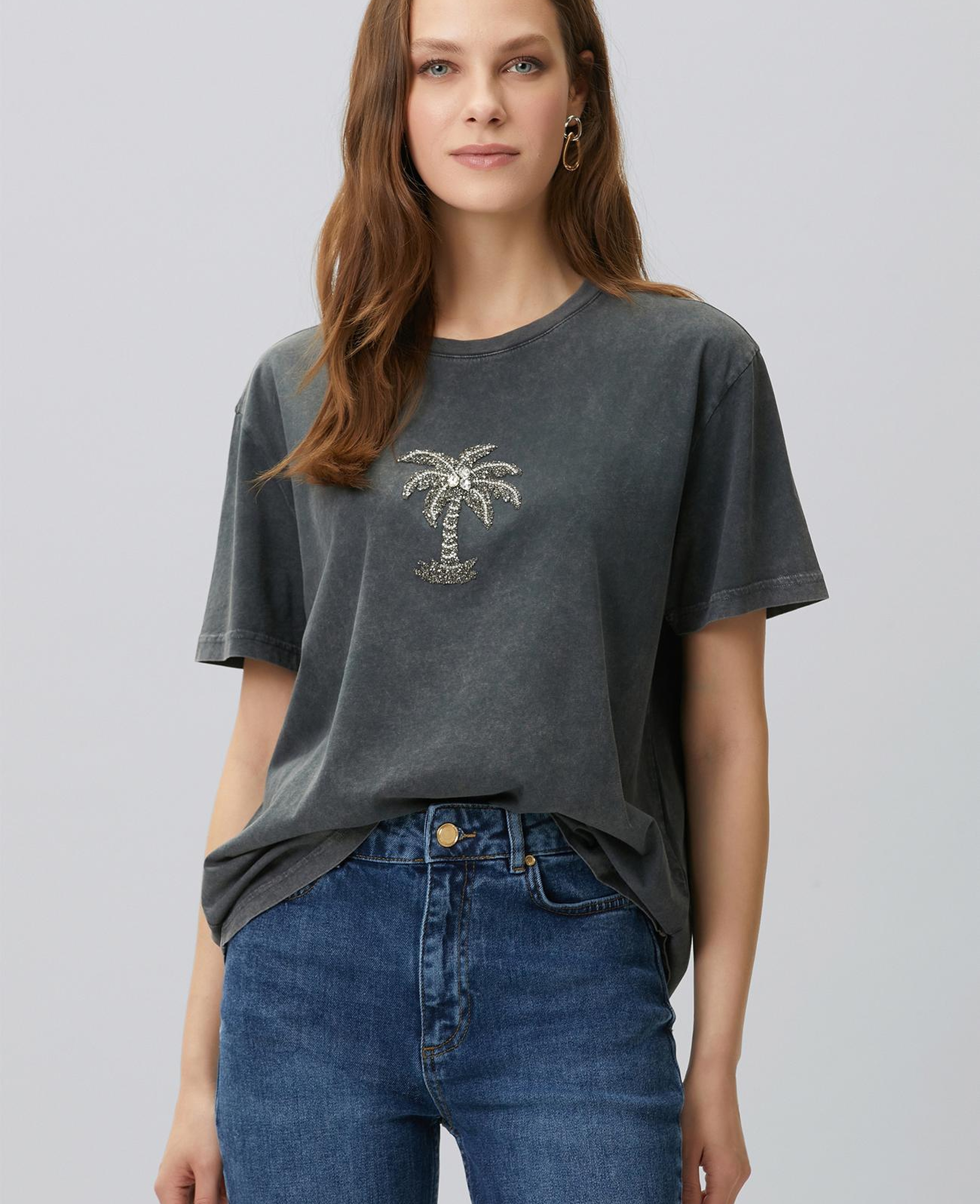 Network Kadın Antrasit Taşlı Palmiye Figürlü Parça Boya T-shirt