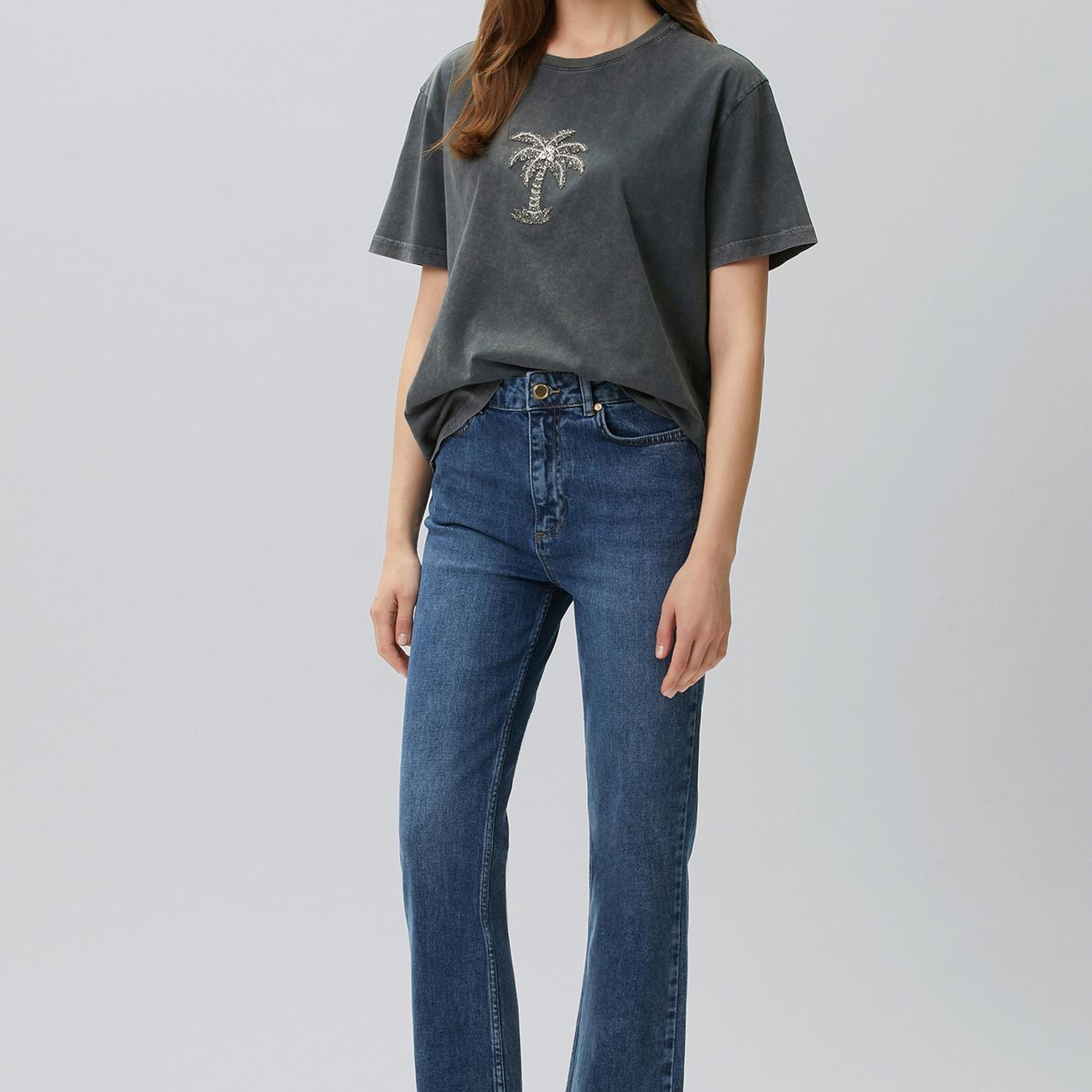 Network Kadın Antrasit Taşlı Palmiye Figürlü Parça Boya T-shirt