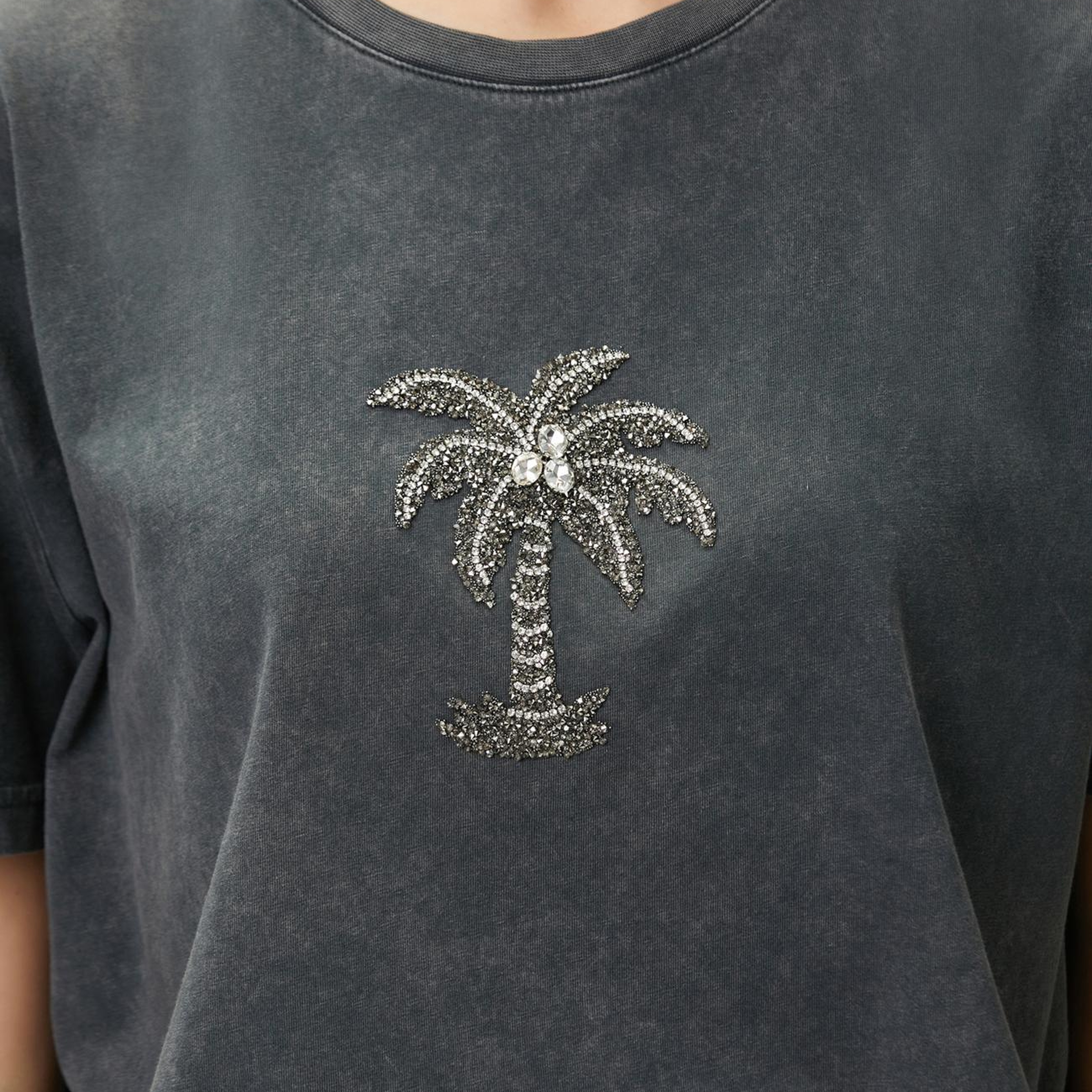 Network Kadın Antrasit Taşlı Palmiye Figürlü Parça Boya T-shirt