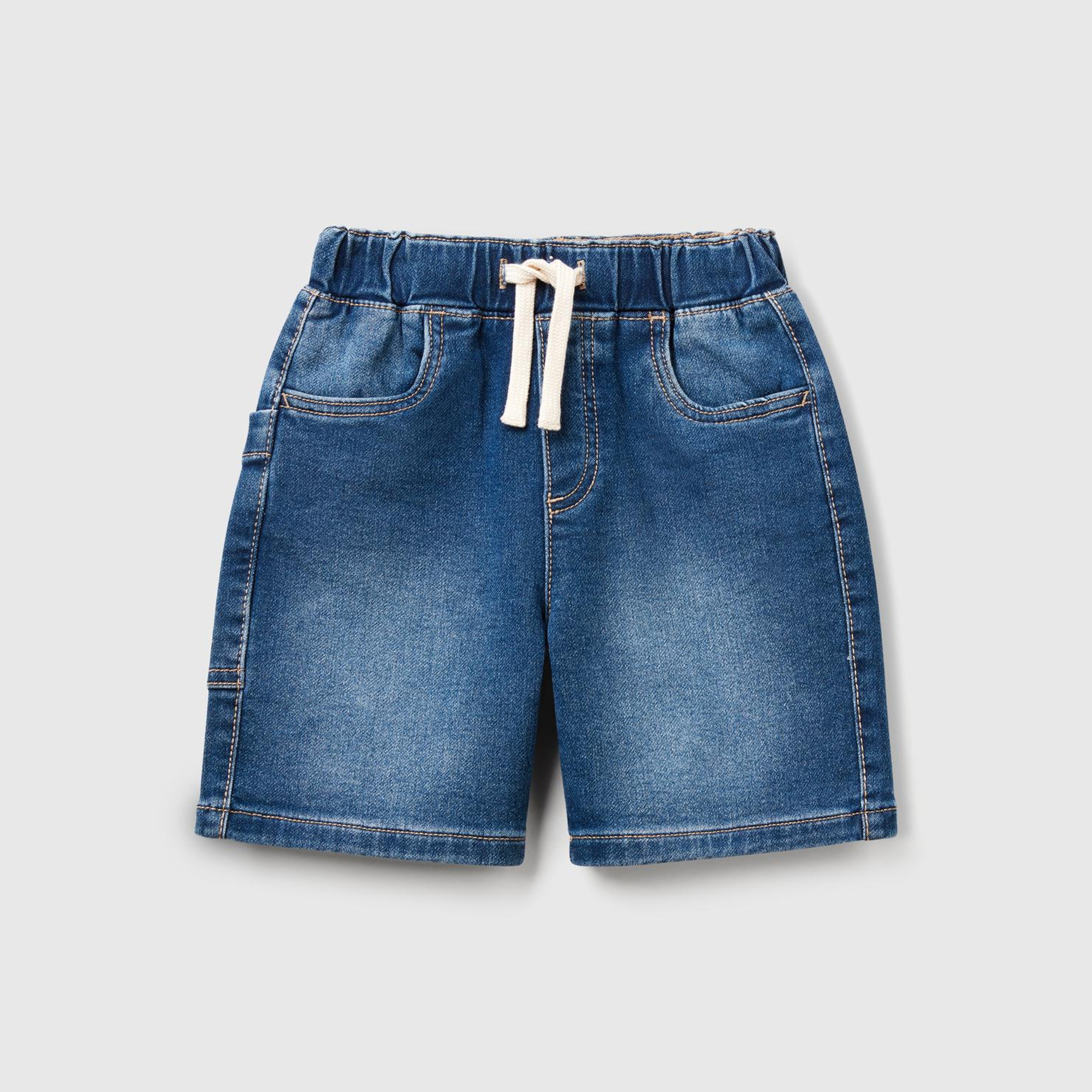 Erkek Çocuk Koyu Denim Yan Cebi Logo İşlemeli Büzgü İpli Denim Bermuda Şort