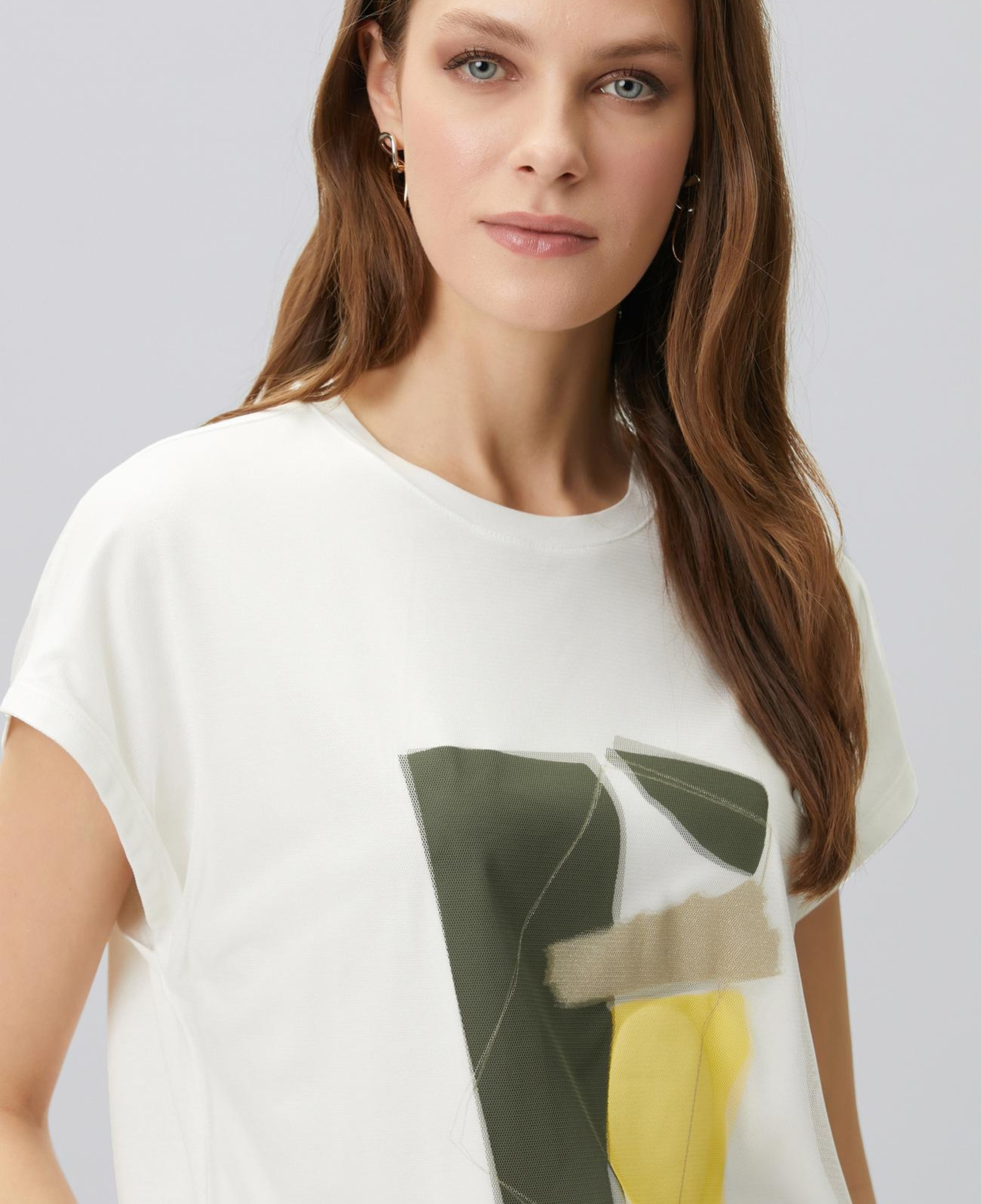Network Kadın Kırık Beyaz Tül Garnili Baskılı T-shirt