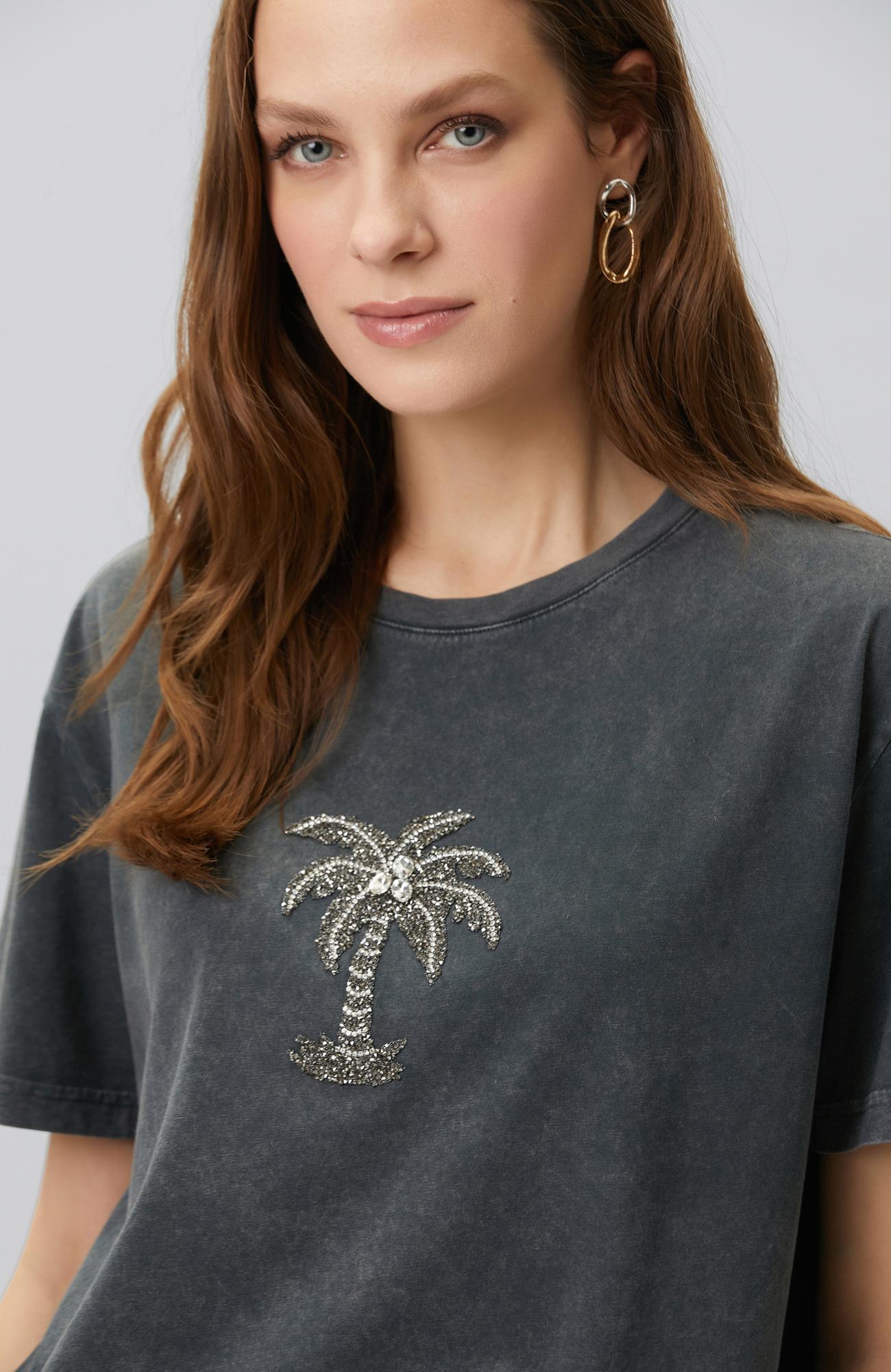 Network Kadın Antrasit Taşlı Palmiye Figürlü Parça Boya T-shirt
