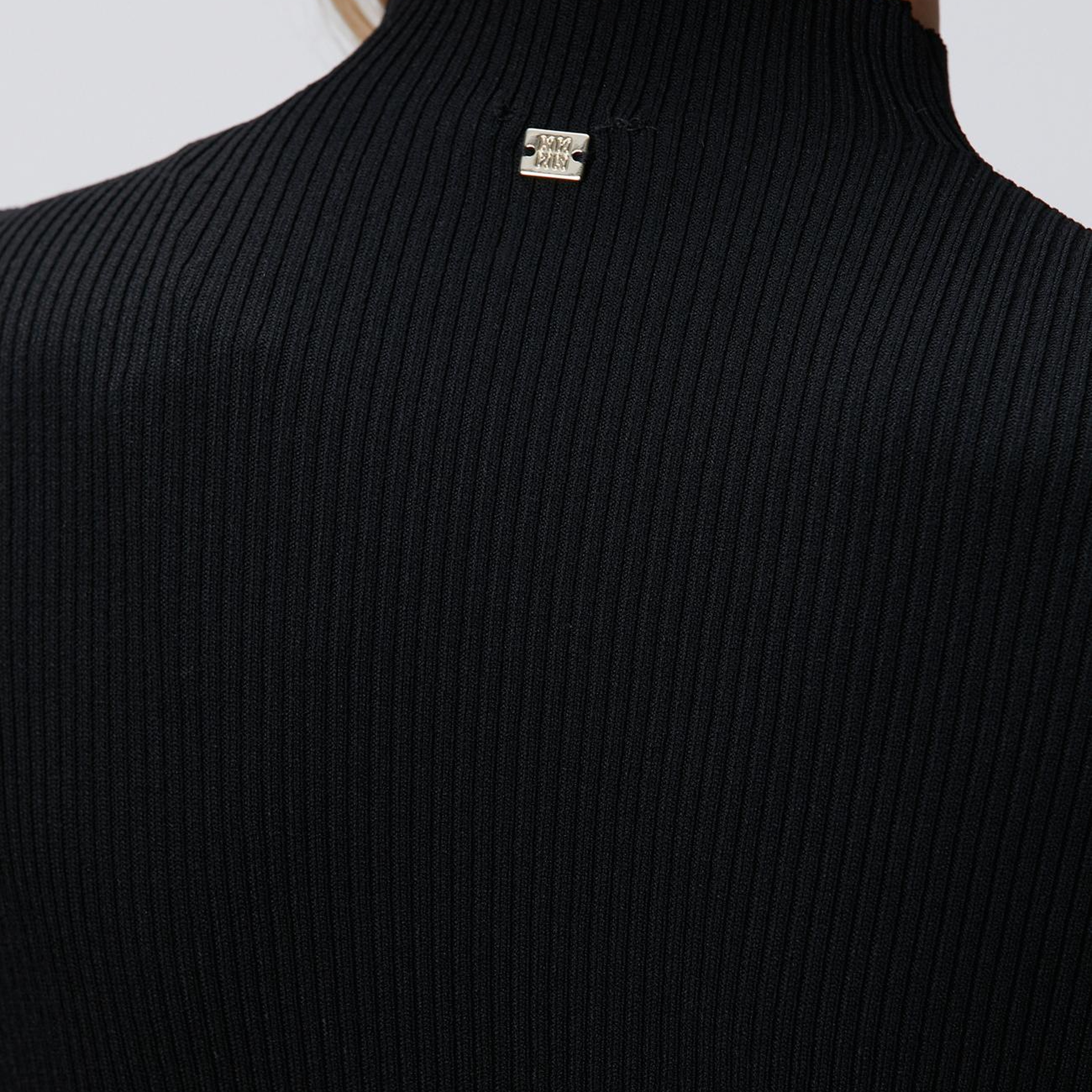 Network Kadın Siyah Rayon Basic Kazak