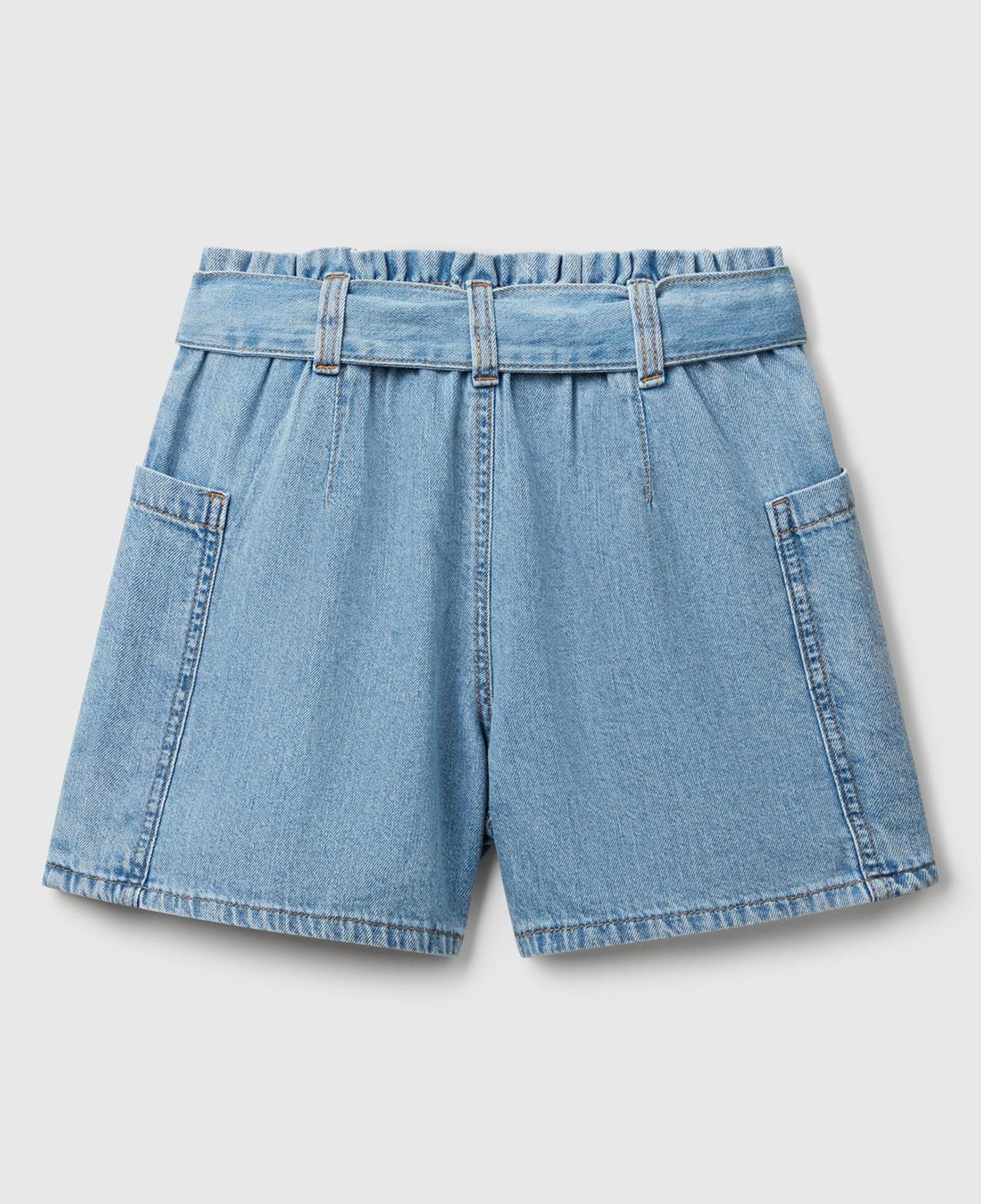 Kız Çocuk Denim Kuşaklı Beli Büzgülü Logolu Yan Cepli Denim Bermuda Şort