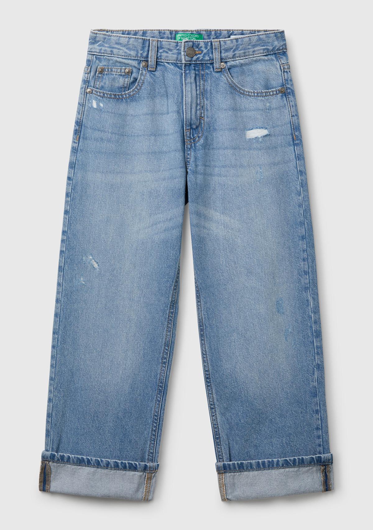 Erkek Çocuk Açık Denim Yırtıklı Eskitilmiş Efektli Straight Fit Denim Pantolon