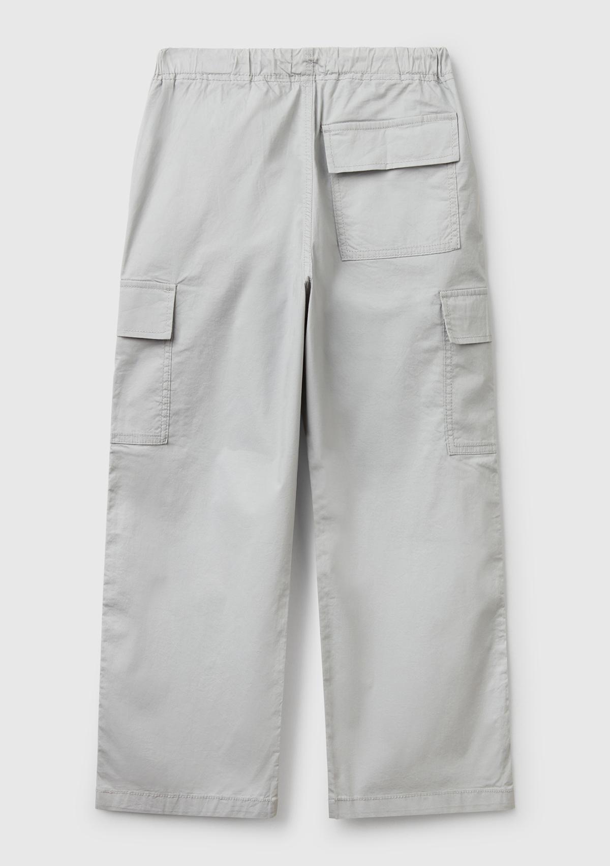 Erkek Çocuk Gri Melanj Logo Detaylı Paraşüt Pantolon