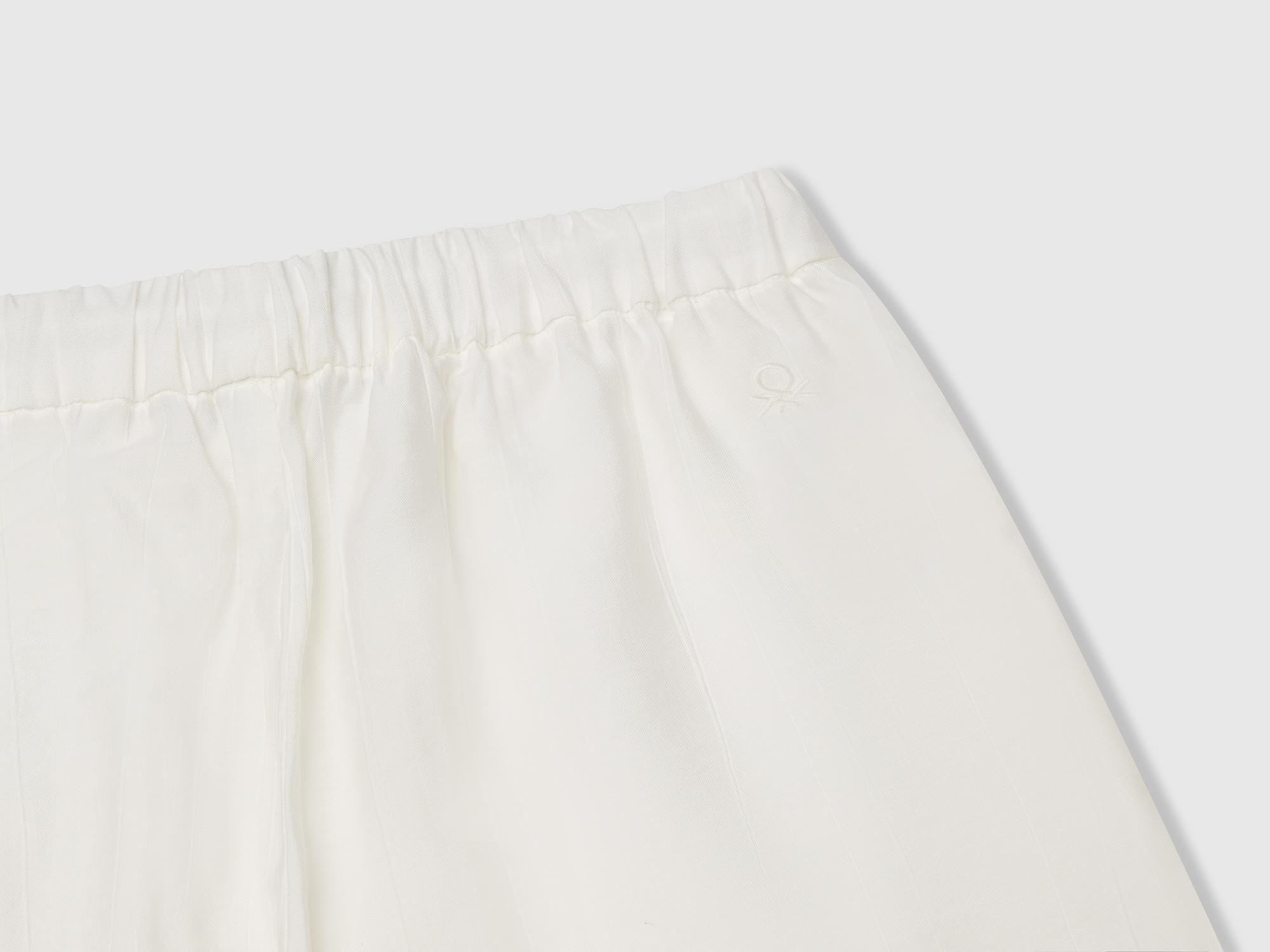 Kız Çocuk Beyaz Viskoz Karışımlı Büzgü İpli Geniş Paça Pantolon