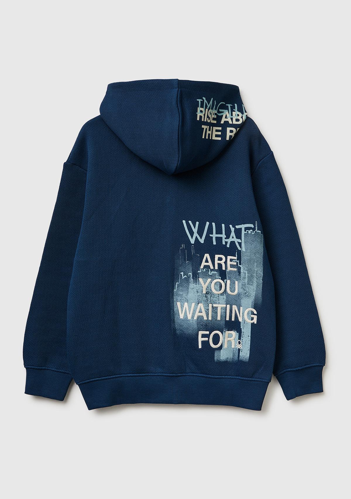 Erkek Çocuk Koyu Lacivert Çoklu Baskılı Fermuarlı Kapüşonlu Sweatshirt
