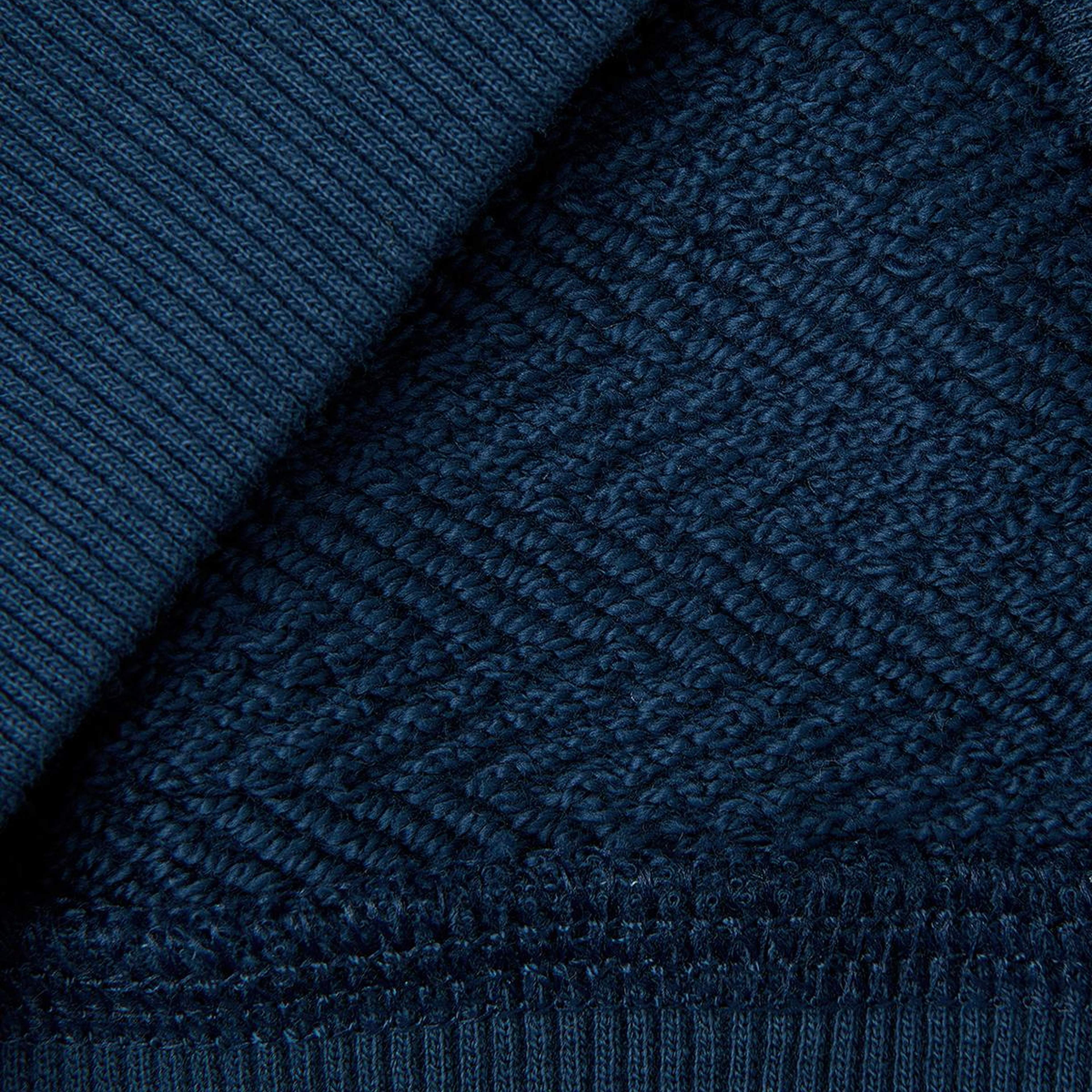 Erkek Çocuk Koyu Lacivert Kol Detaylı Renk Bloklu Logo Etiketli Bisiklet Yaka Sweatshirt