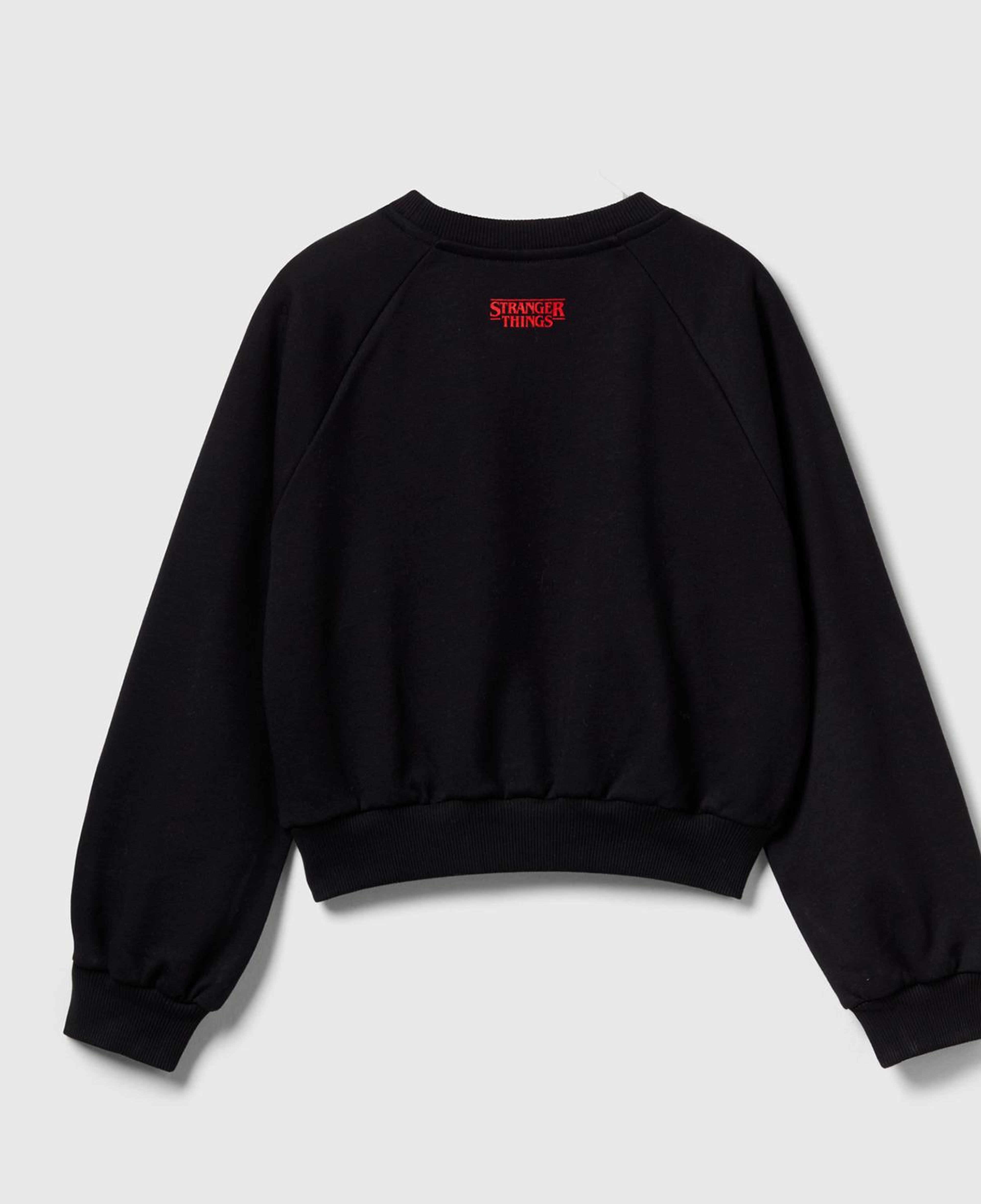 Kız Çocuk Siyah %100 Pamuk Kısa Kesim Stranger Things Ön Baskı Detaylı Ribanalı Sweatshirt