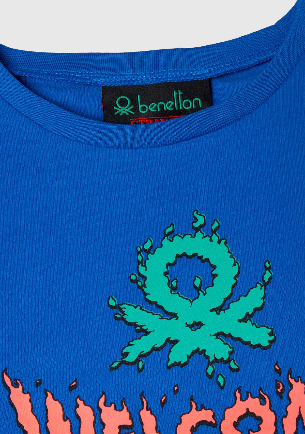 Kız Çocuk Mavi  %100 Pamuk Stranger Things Ön Düğüm Detaylı Kol Şerit Baskılı T-Shirt