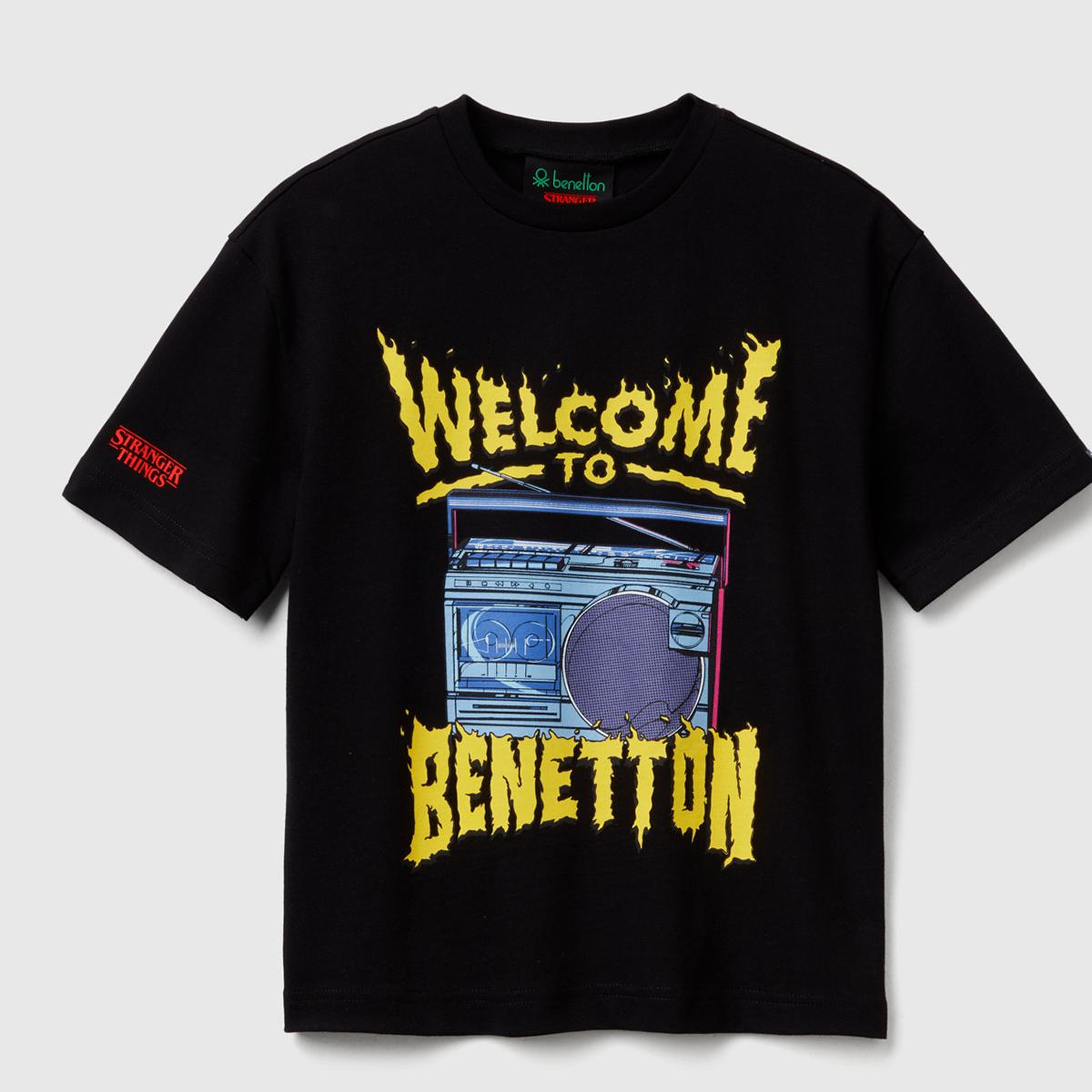 Erkek Çocuk Siyah %100 Pamuk Stranger Things Ön Baskılı Kısa Kollu T-Shirt