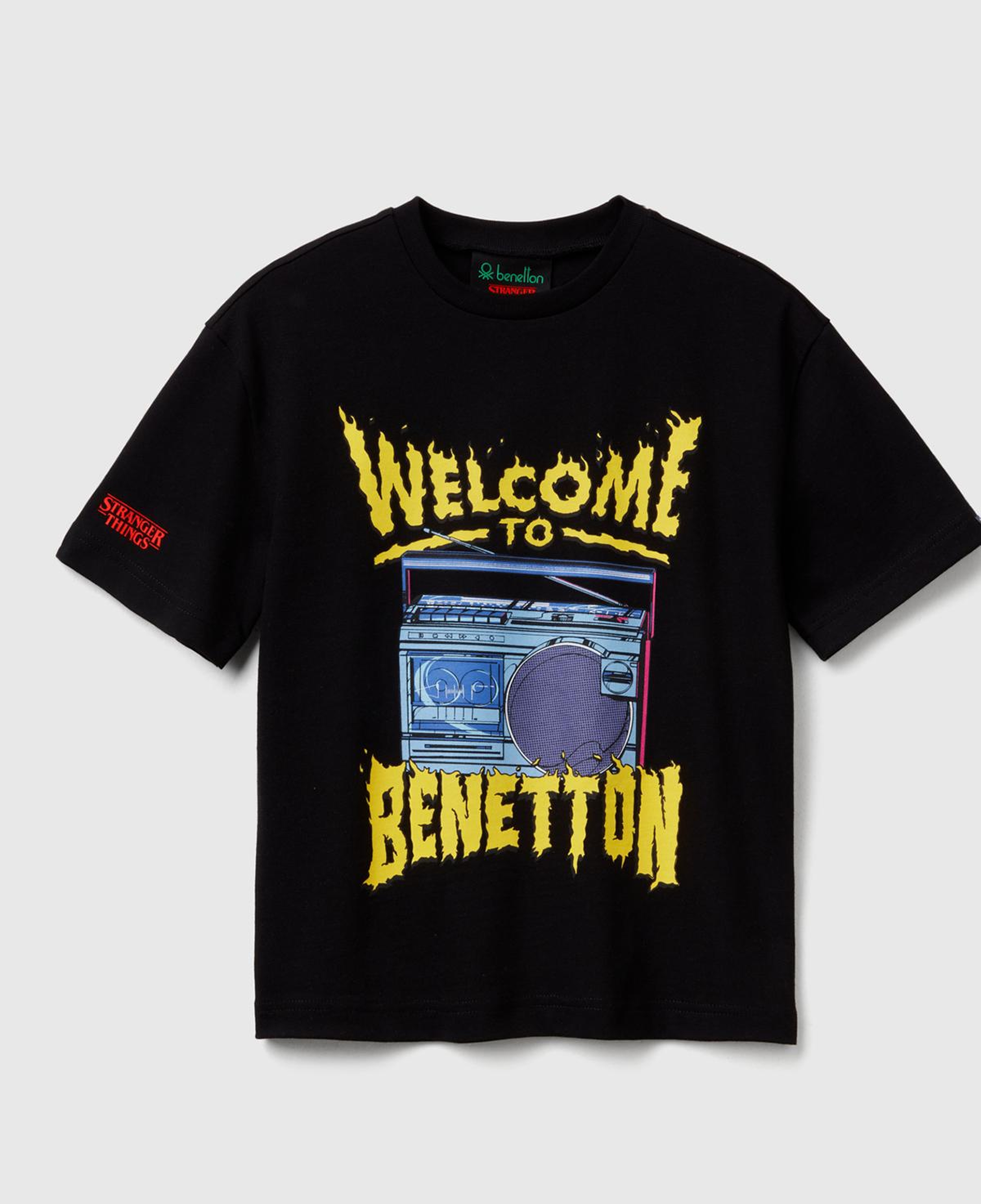 Erkek Çocuk Siyah %100 Pamuk Stranger Things Ön Baskılı Kısa Kollu T-Shirt