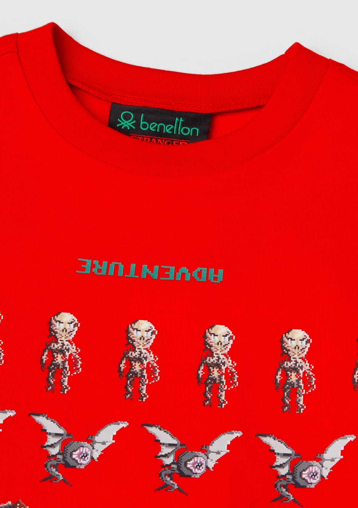 Erkek Çocuk Kırmızı %100 Pamuk Stranger Things Çift Kollu Baskılı Uzun Kollu T-Shirt