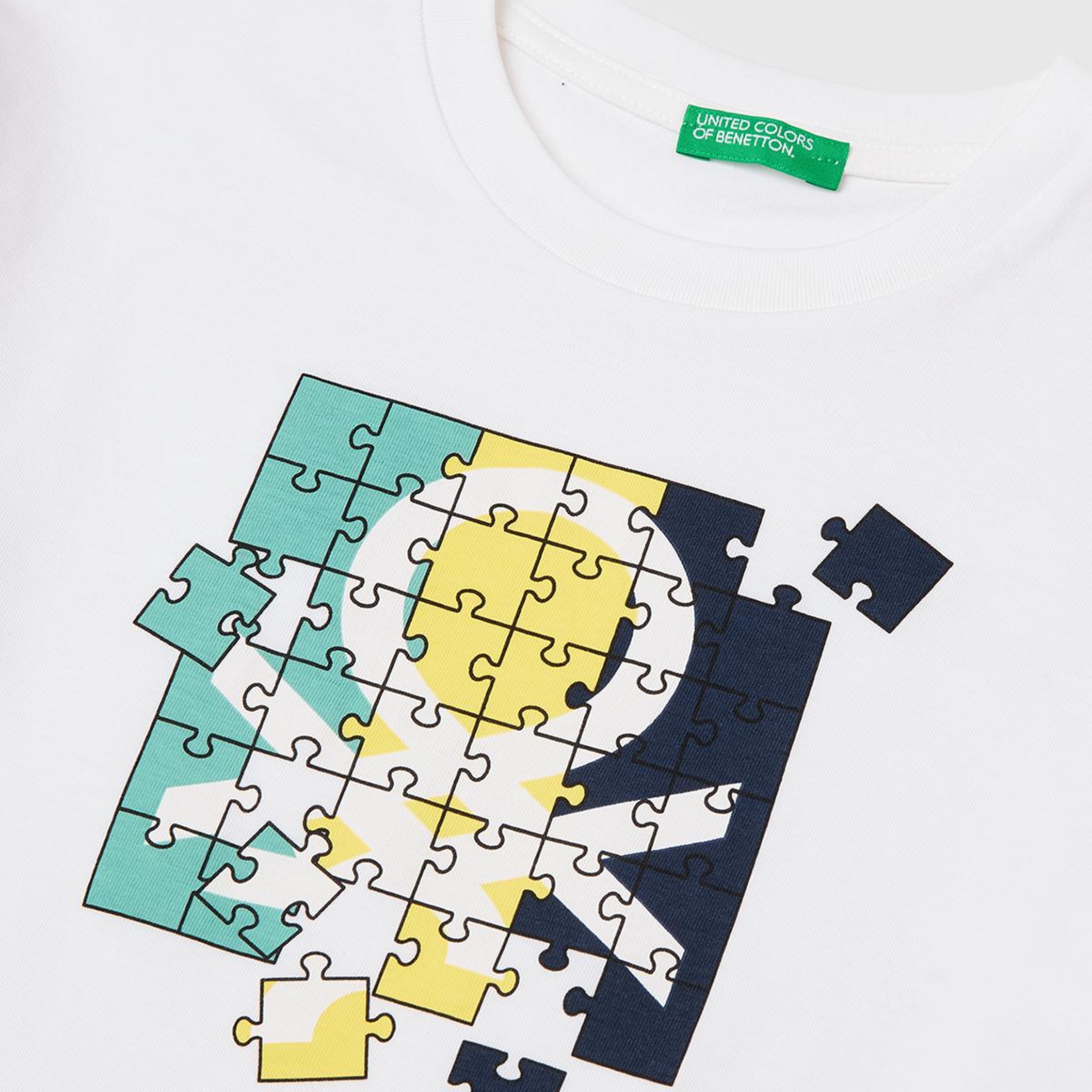 Erkek Çocuk Beyaz Önü Logo Baskılı Bisiklet Yaka Uzun Kollu T-Shirt
