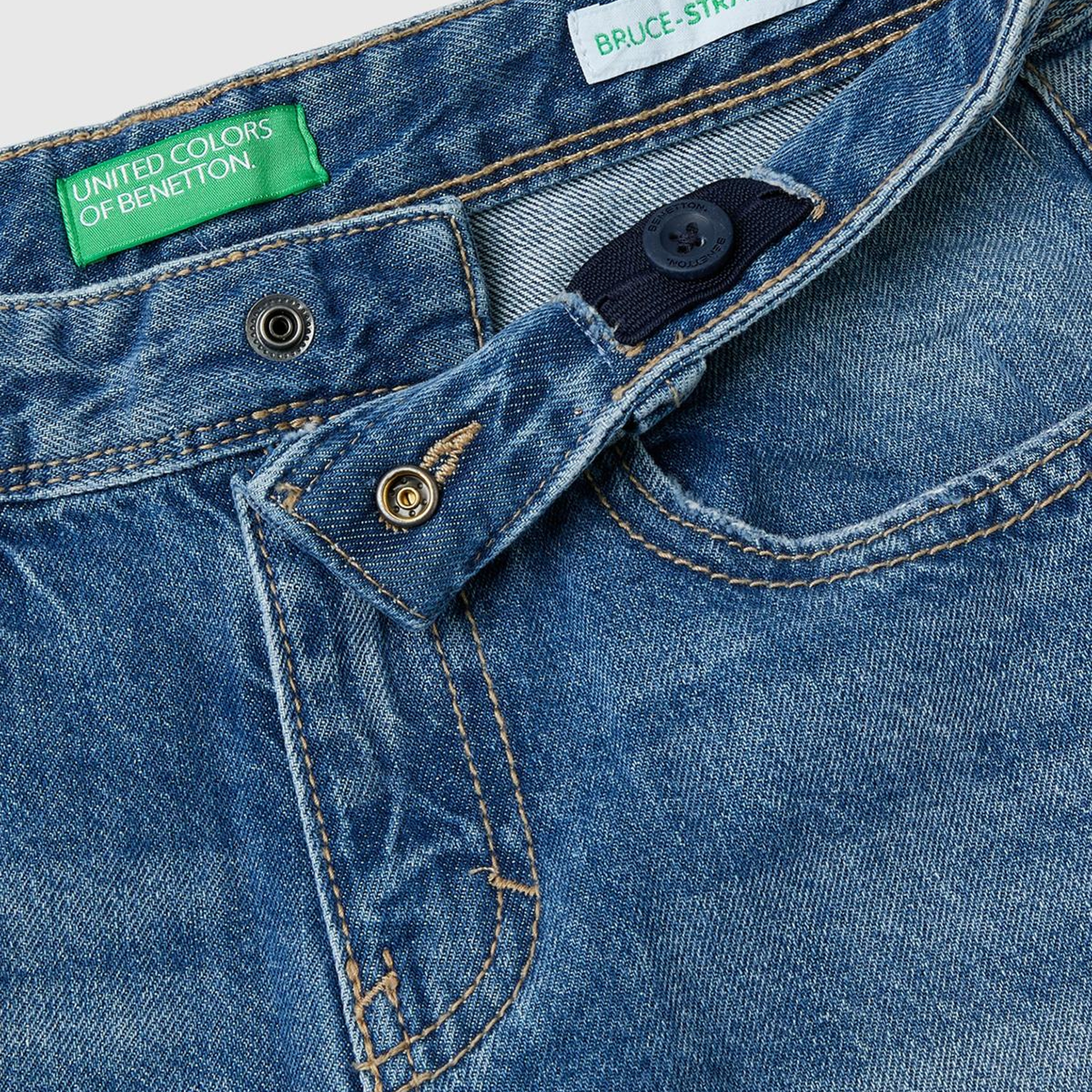 Erkek Çocuk Mavi Arkası Logo İşlemeli 5 Cepli Düz Kesim Denim Pantolon
