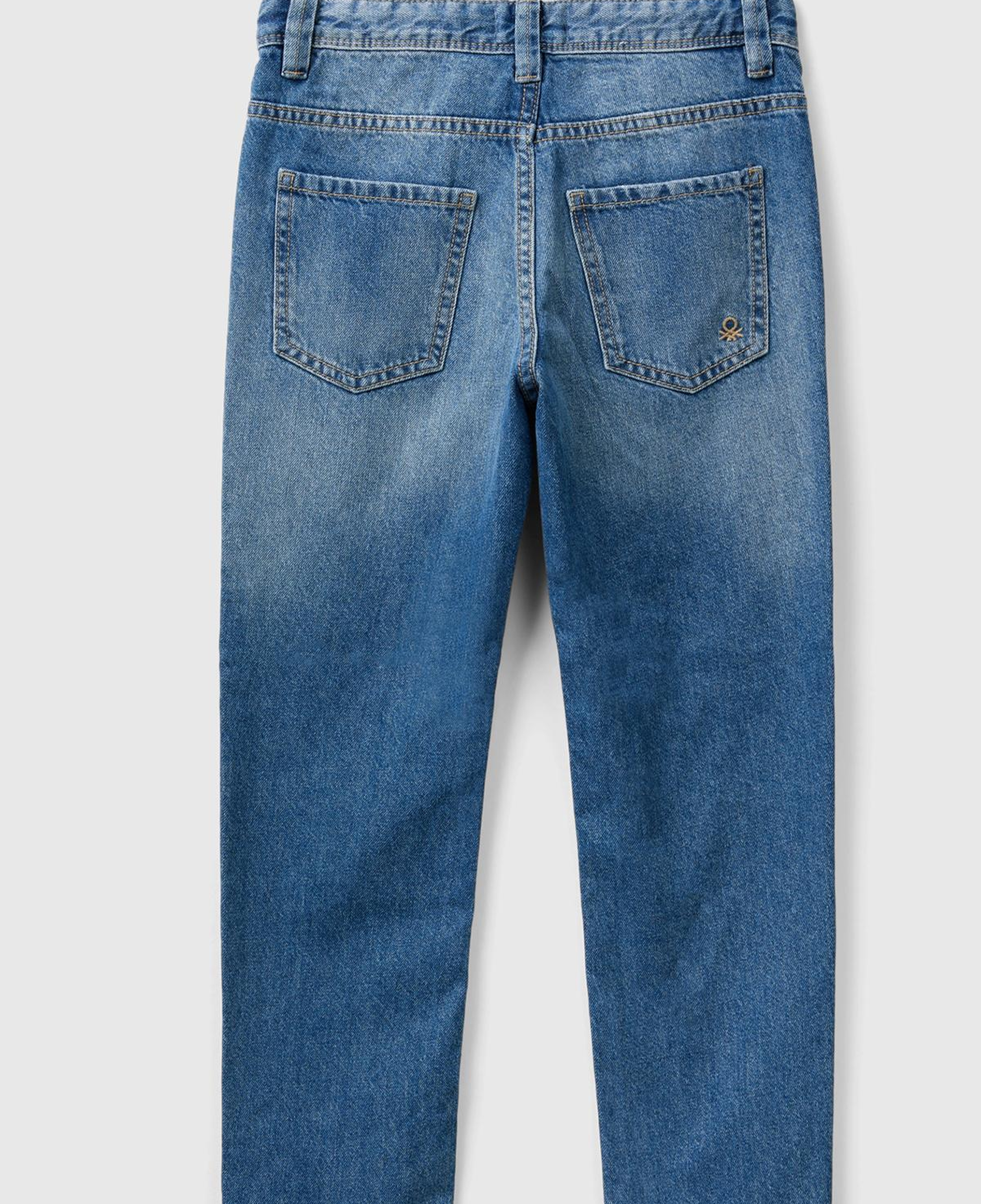 Erkek Çocuk Mavi Arkası Logo İşlemeli 5 Cepli Düz Kesim Denim Pantolon