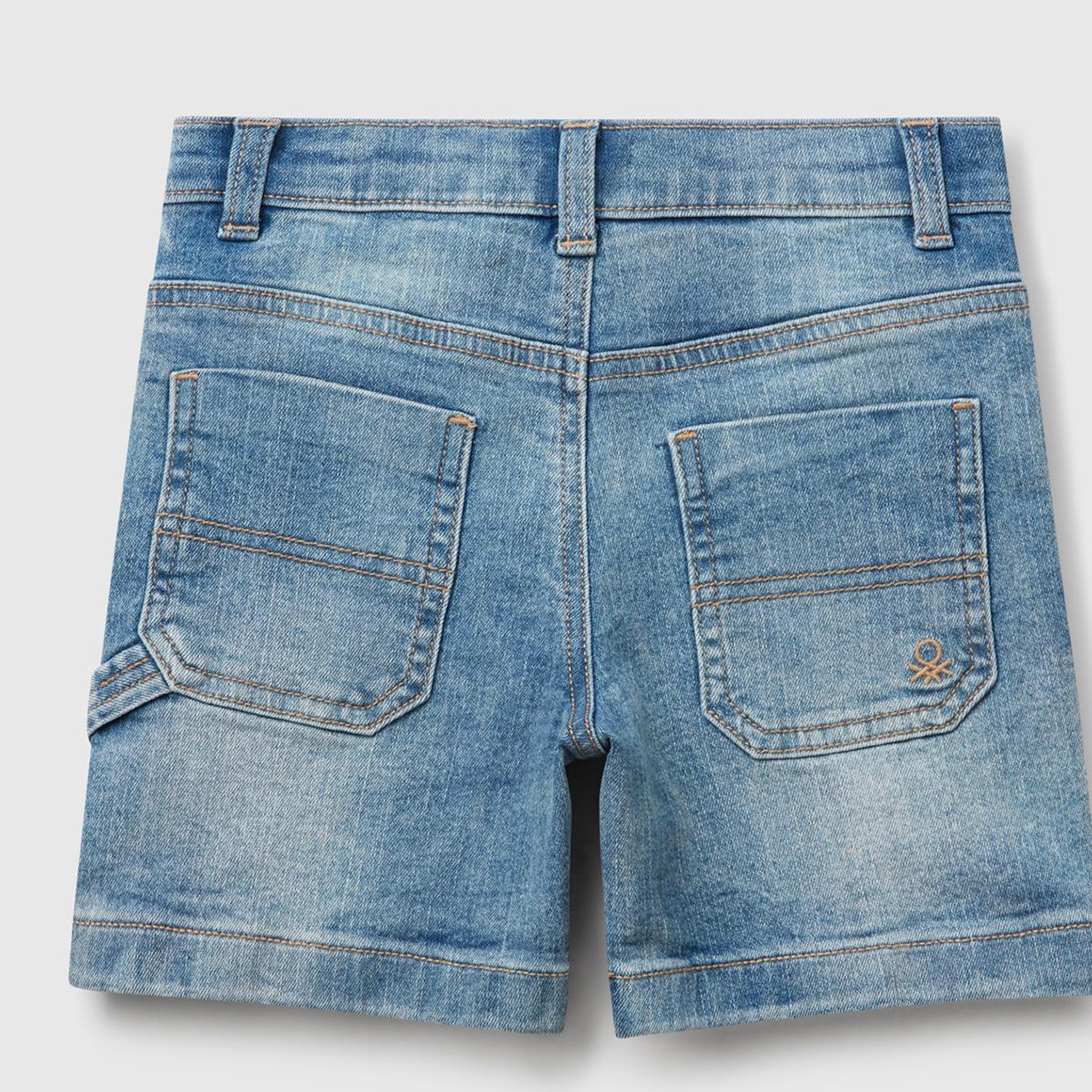 Erkek Çocuk Açık Mavi Yanı Detaylı Cepli Denim Streç Bermuda Şort