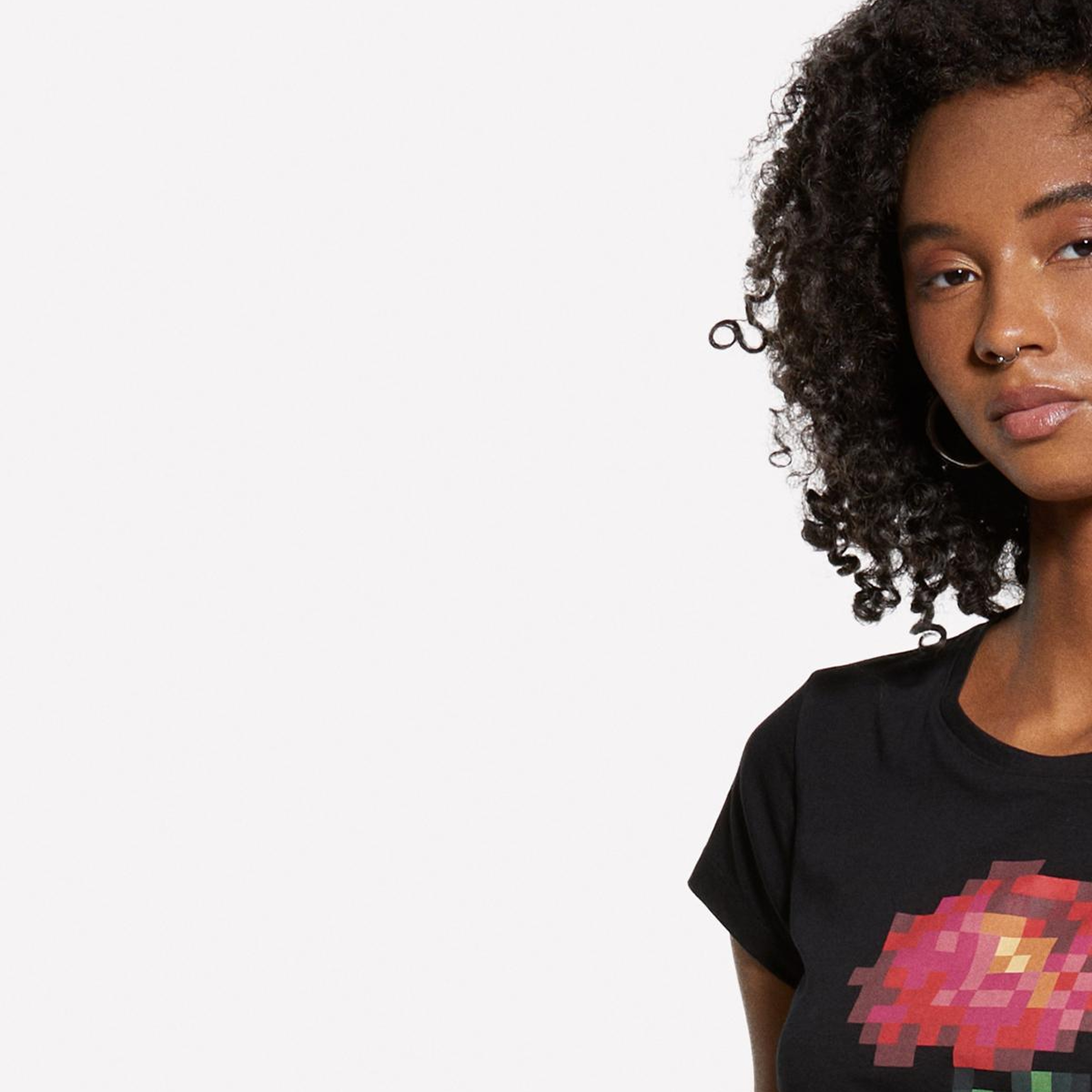 Kadın Siyah %100 Pamuk Önü Baskılı Regular Fit T-Shirt