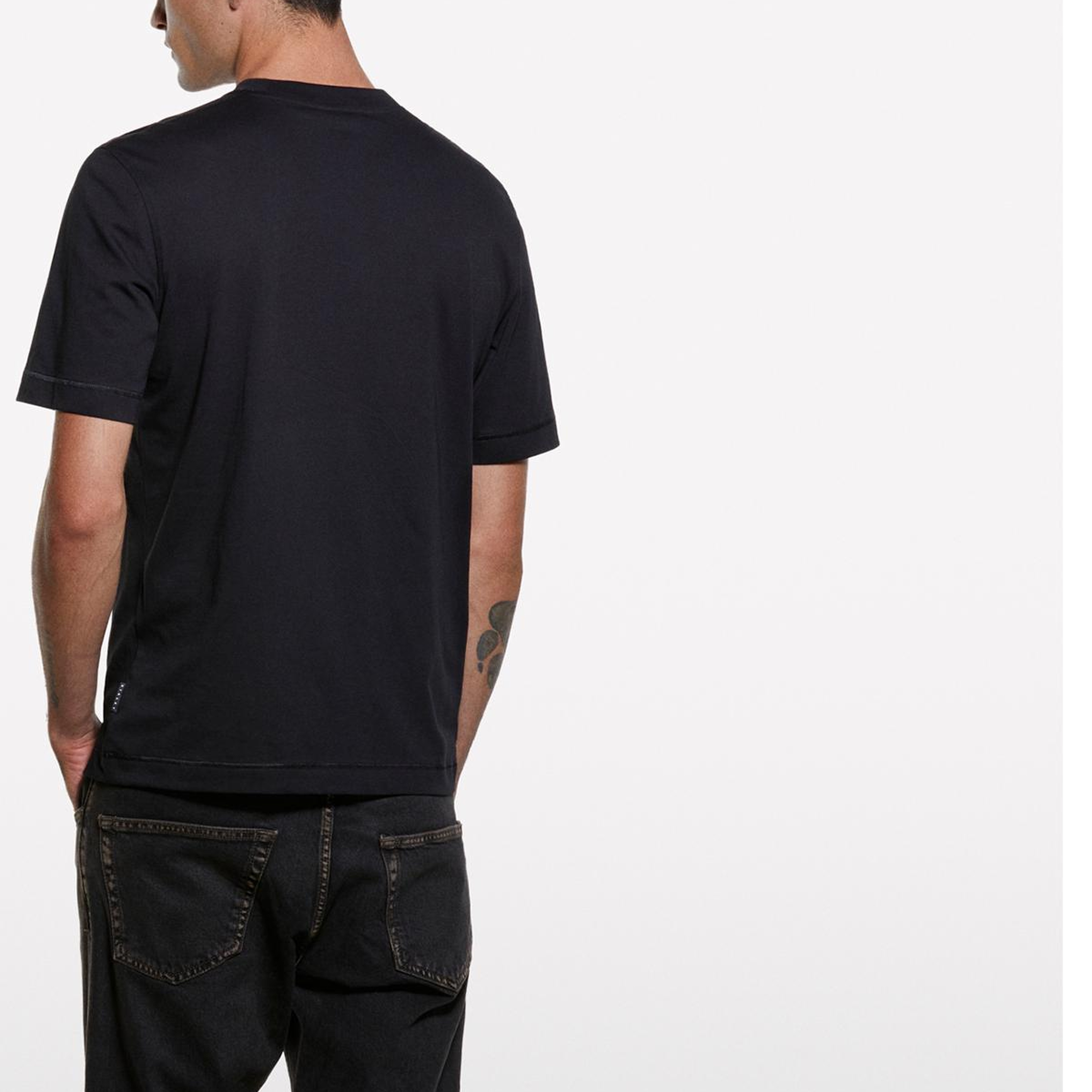 Erkek Siyah %100 Pamuk Önü Baskılı Bisiklet Yaka Regular Fit T-Shirt