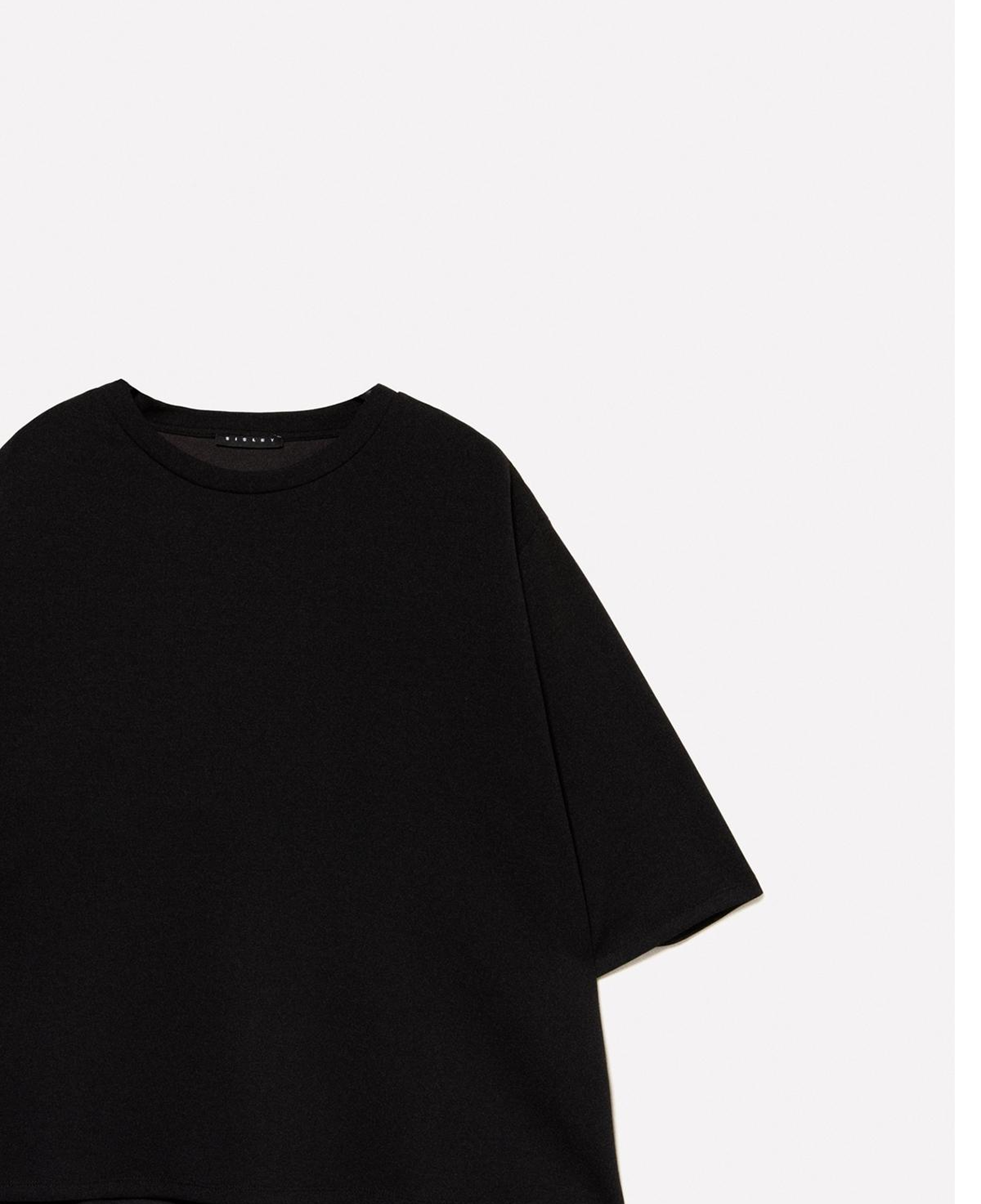 Kadın Siyah Modal Karışımlı Asimetrik Boxy Fit T-Shirt