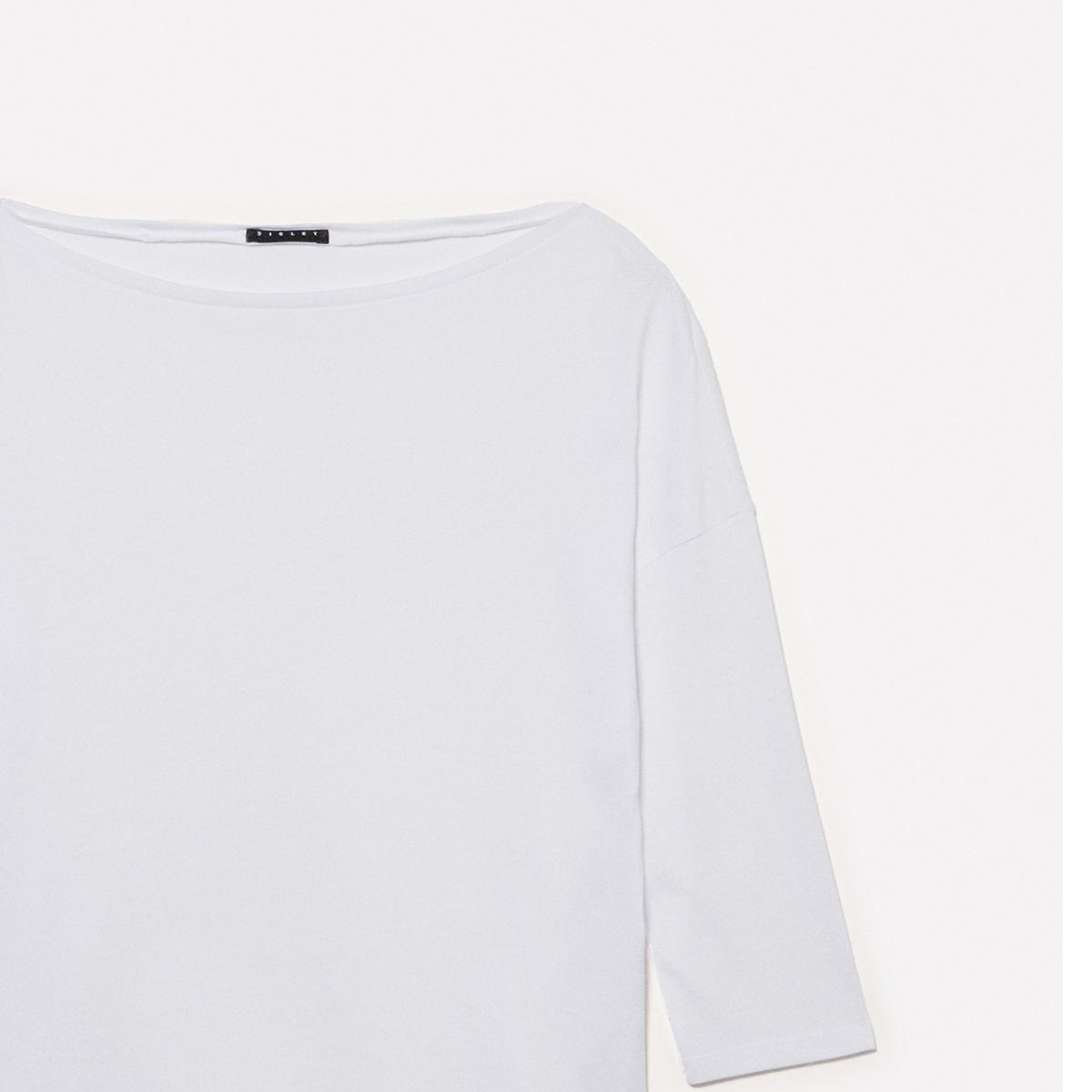 Kadın Beyaz Modal Karışımlı Kayık Yaka Regular Fit T-Shirt
