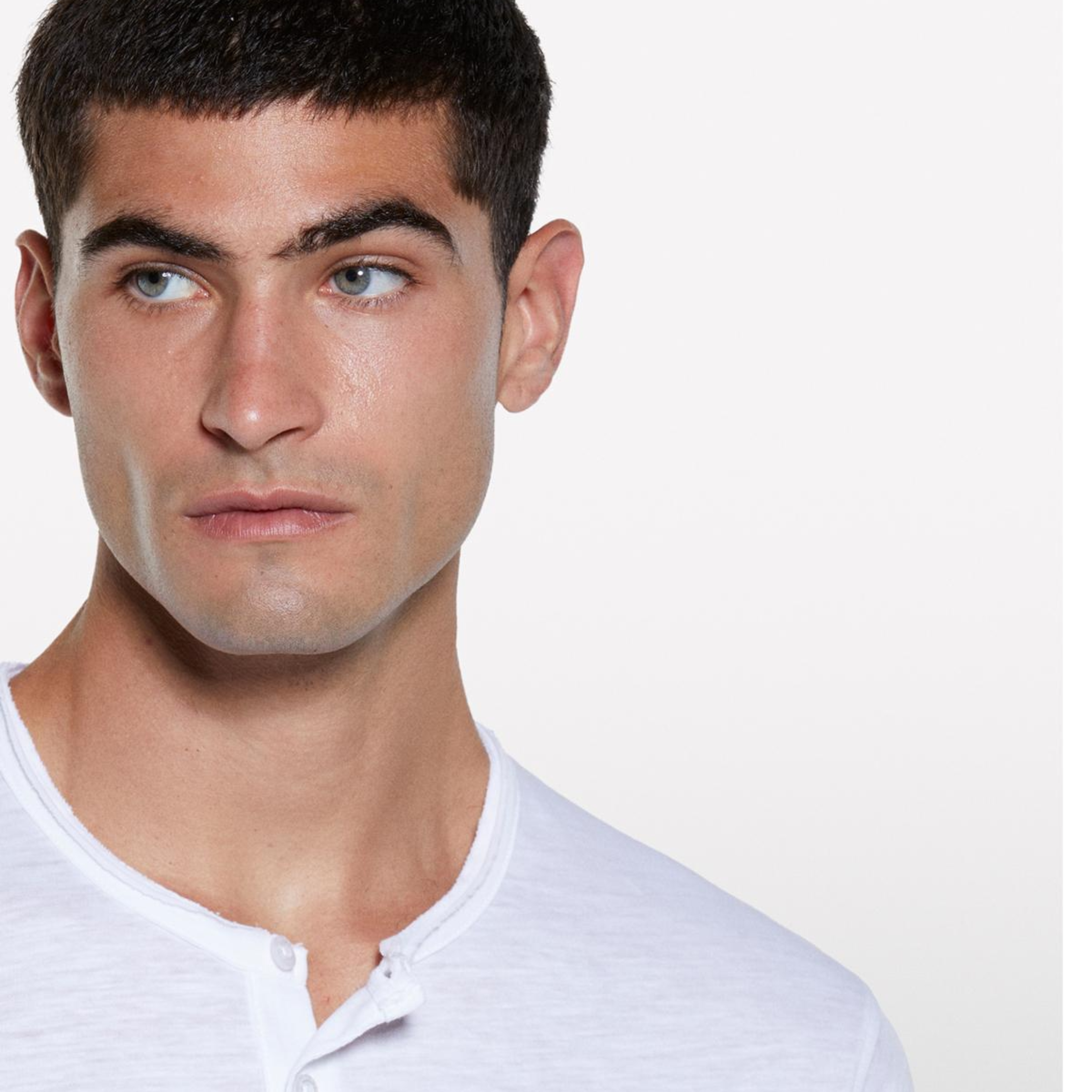 Erkek Beyaz %100 Pamuk Düğmeli Bisiklet Yaka Slim Fit Slub T-Shirt