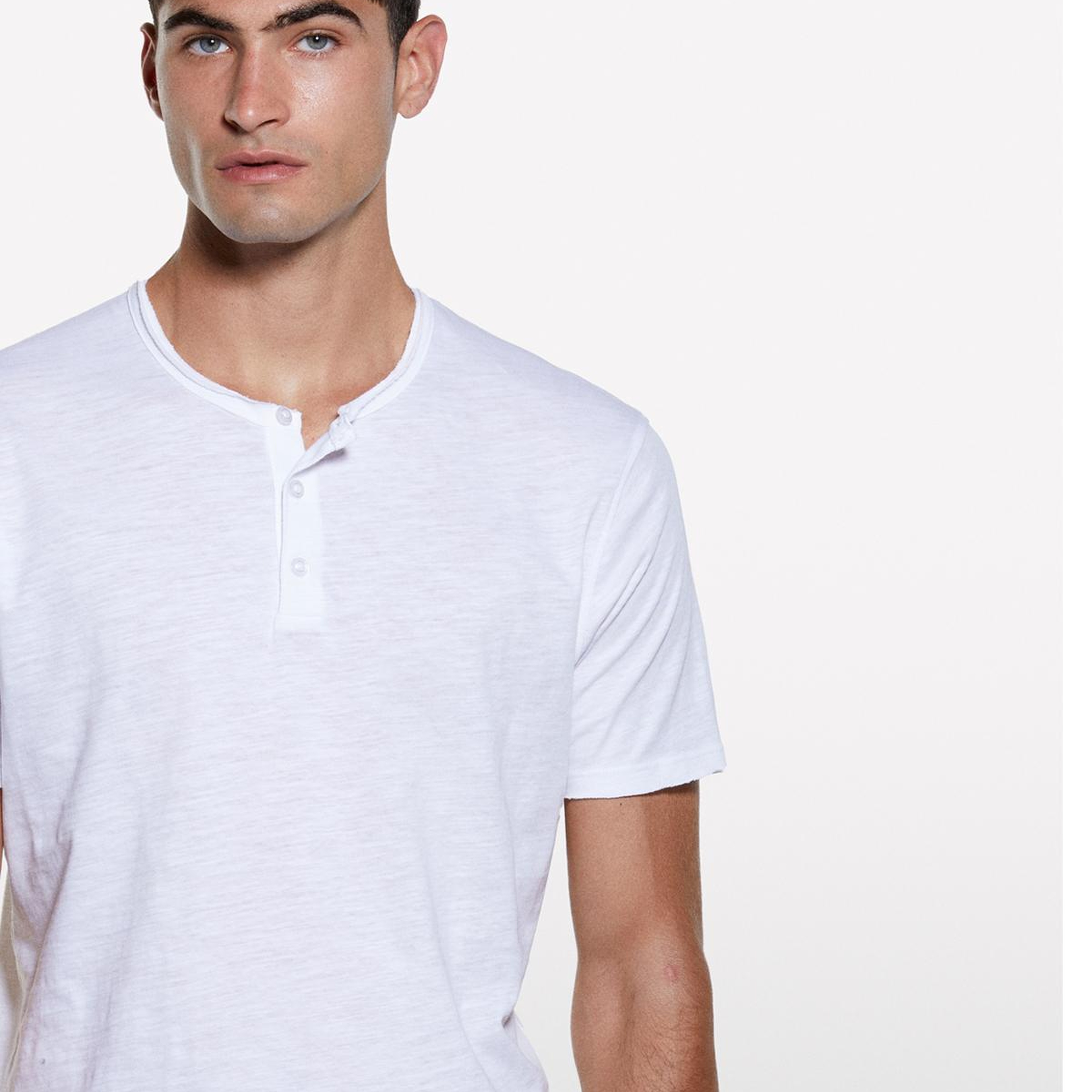 Erkek Beyaz %100 Pamuk Düğmeli Bisiklet Yaka Slim Fit Slub T-Shirt