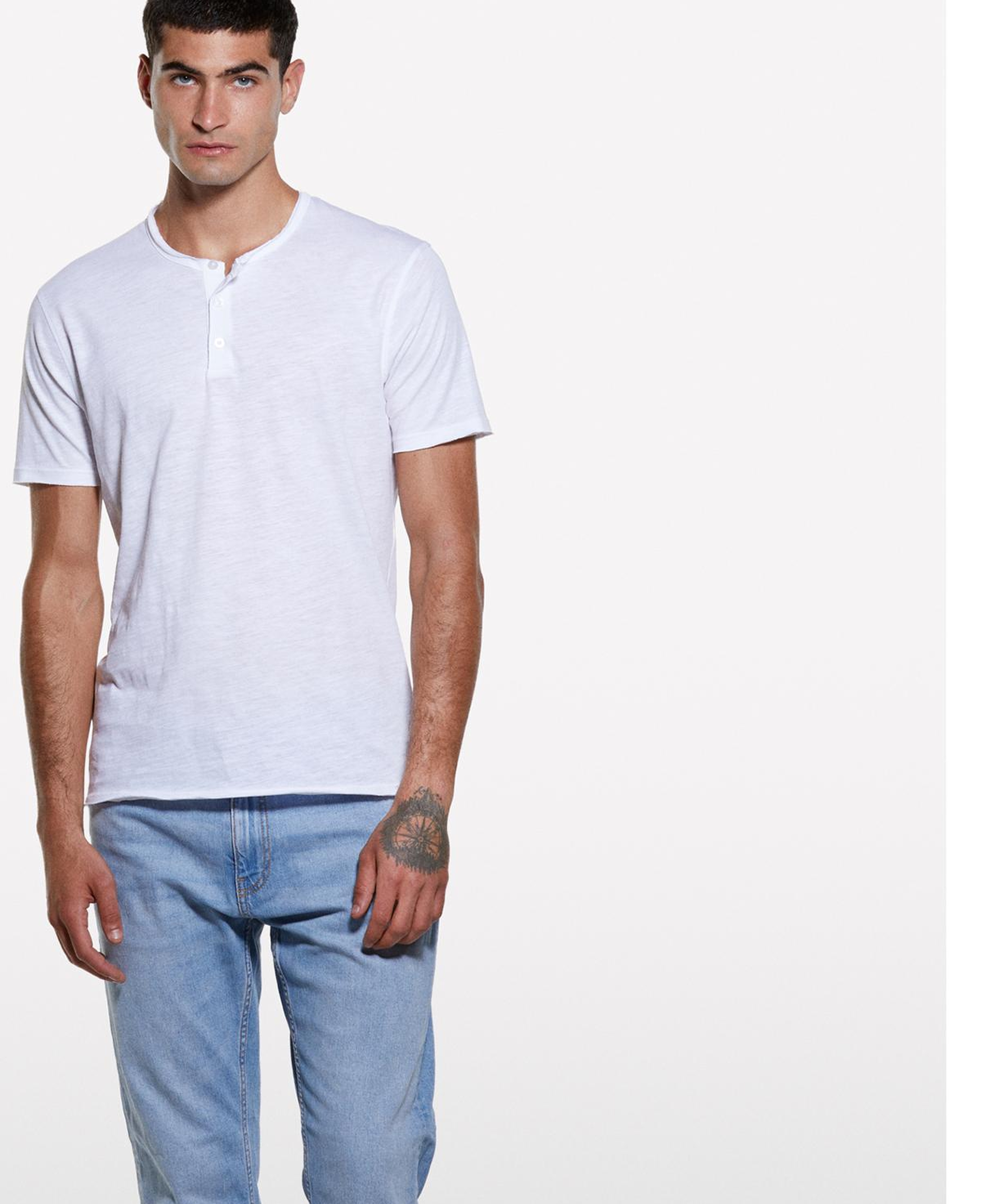 Erkek Beyaz %100 Pamuk Düğmeli Bisiklet Yaka Slim Fit Slub T-Shirt