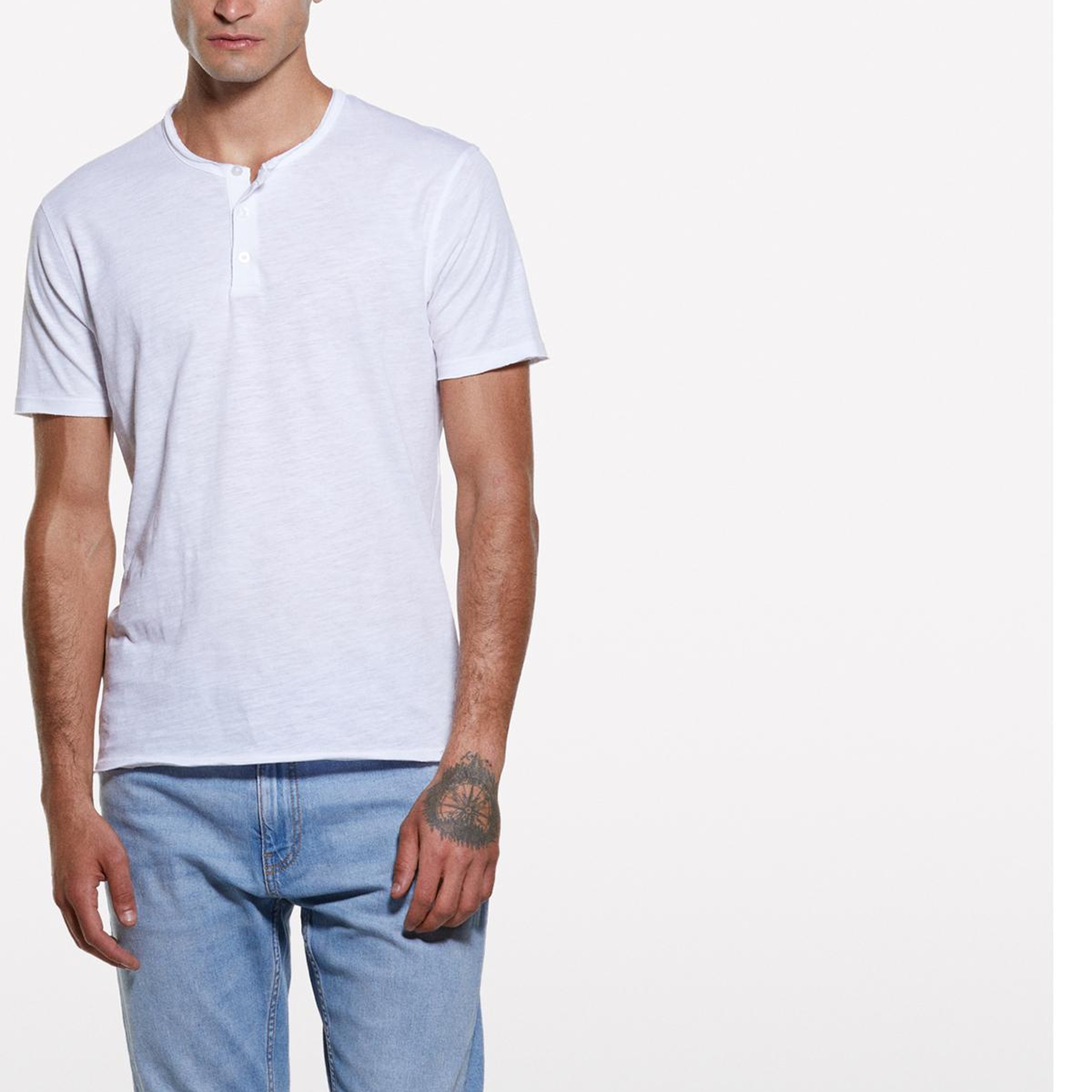 Erkek Beyaz %100 Pamuk Düğmeli Bisiklet Yaka Slim Fit Slub T-Shirt