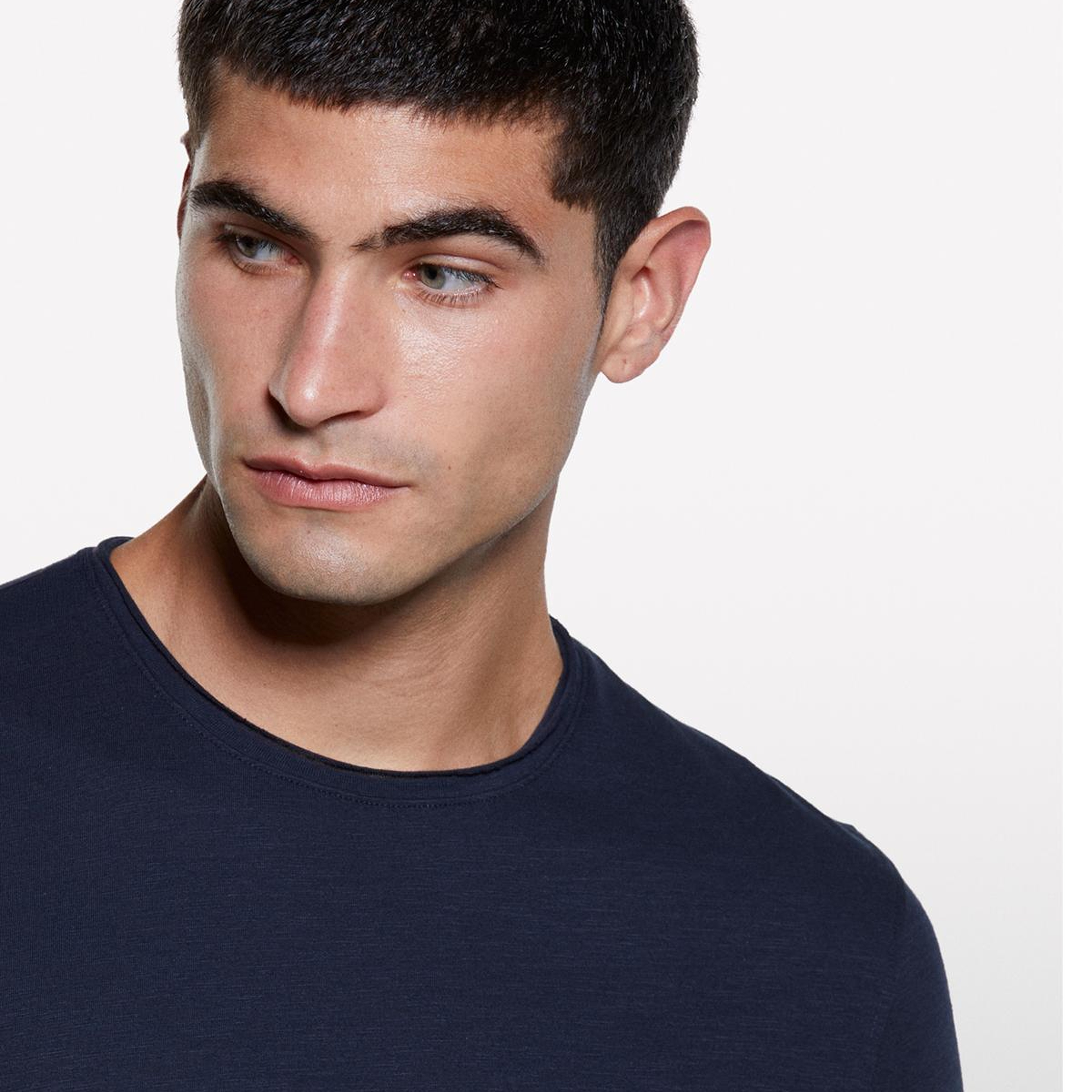 Erkek Koyu Mavi %100 Pamuk Bisiklet Yaka Slim Fit Slub T-Shirt