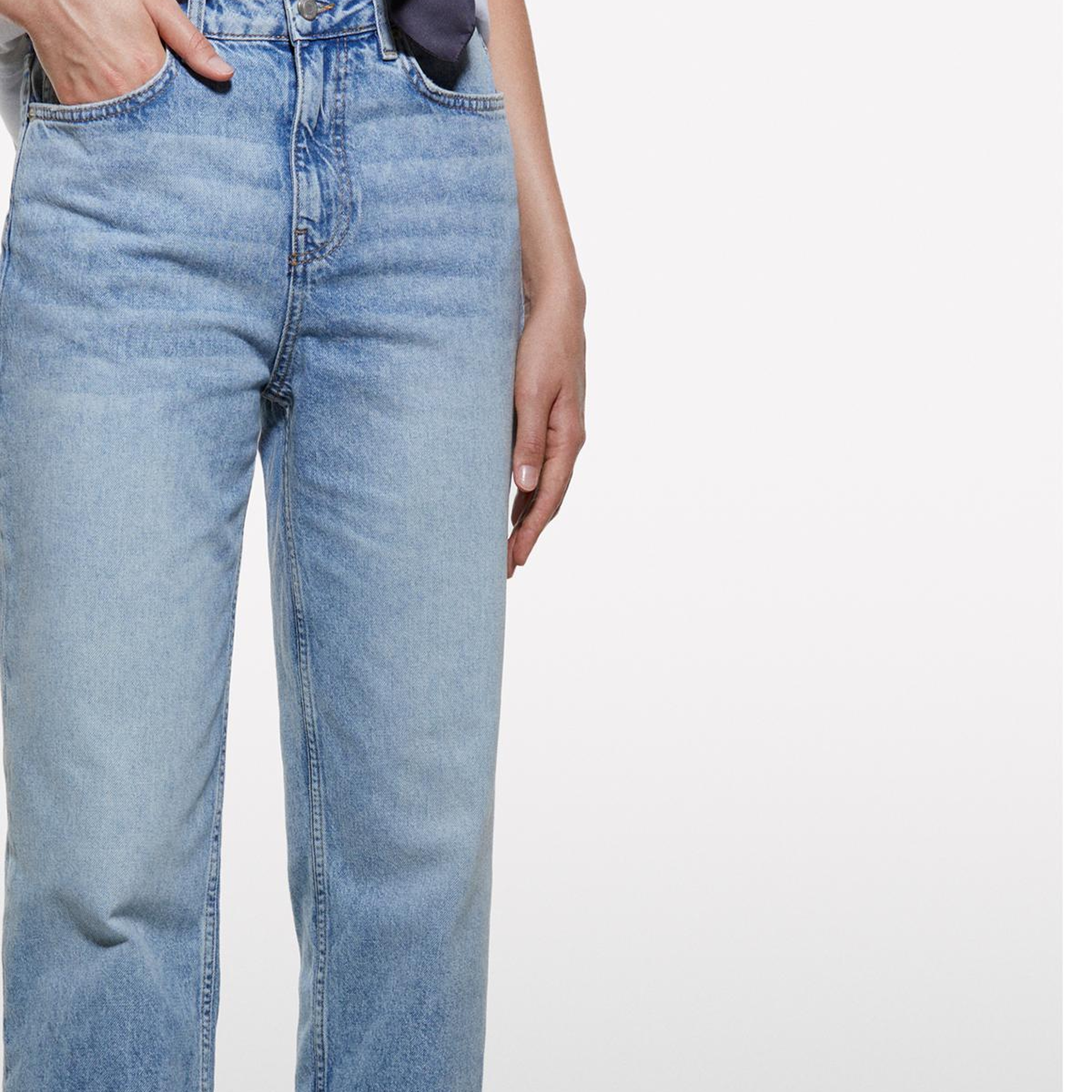 Kadın Açık Mavi %100 Pamuk Taş Yıkama Normal Bel Mom Fit Denim Pantolon