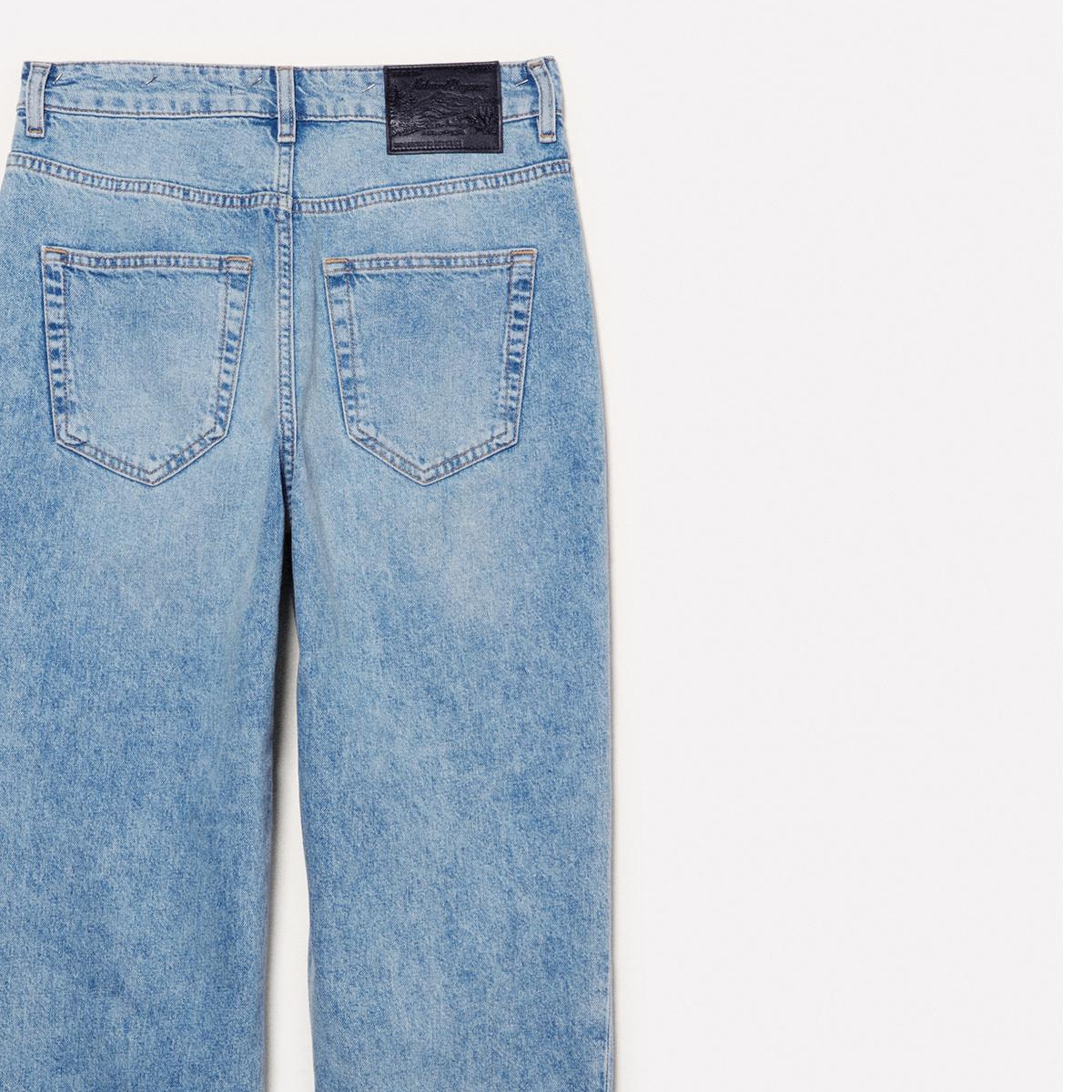 Kadın Açık Mavi %100 Pamuk Taş Yıkama Normal Bel Mom Fit Denim Pantolon