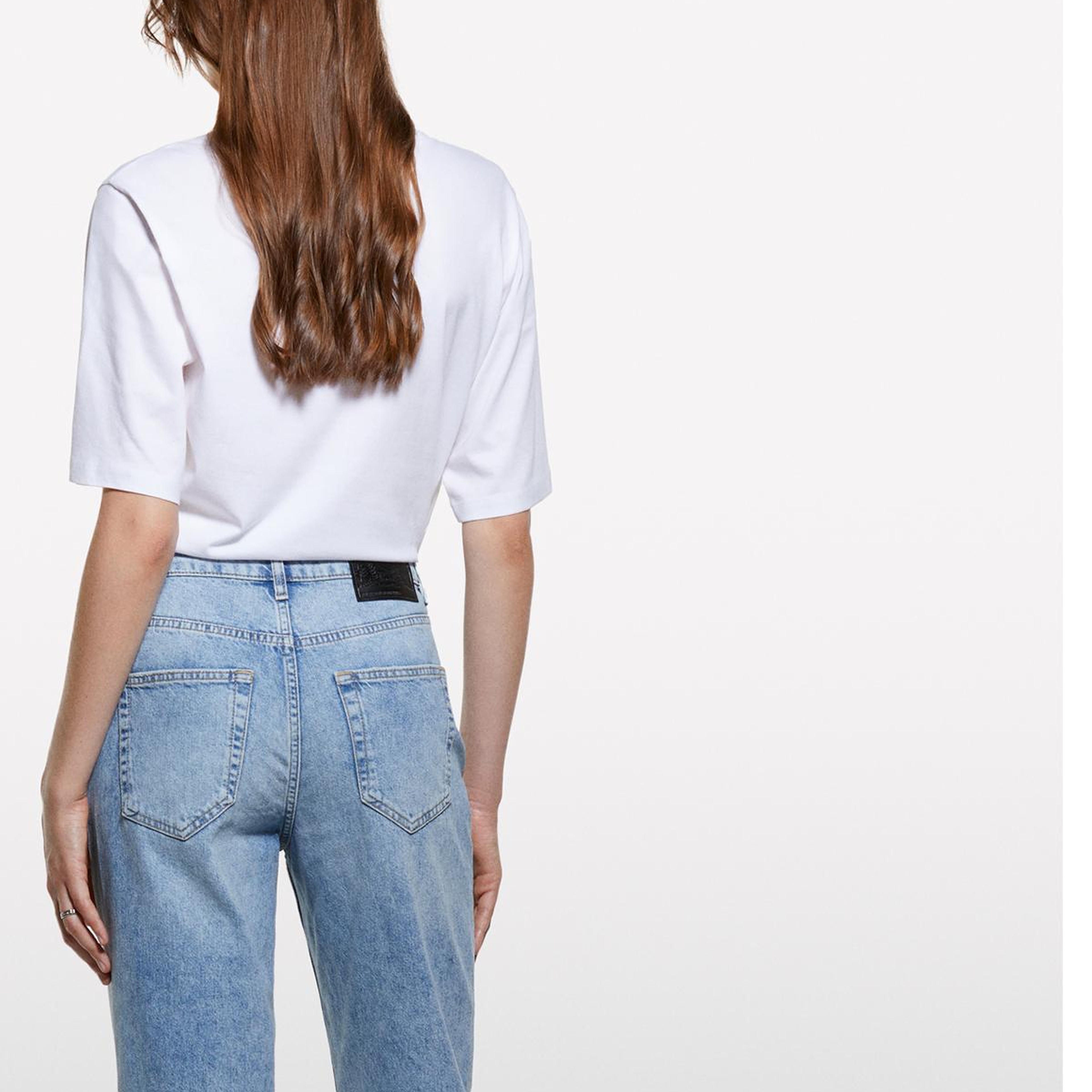 Kadın Açık Mavi %100 Pamuk Taş Yıkama Normal Bel Mom Fit Denim Pantolon