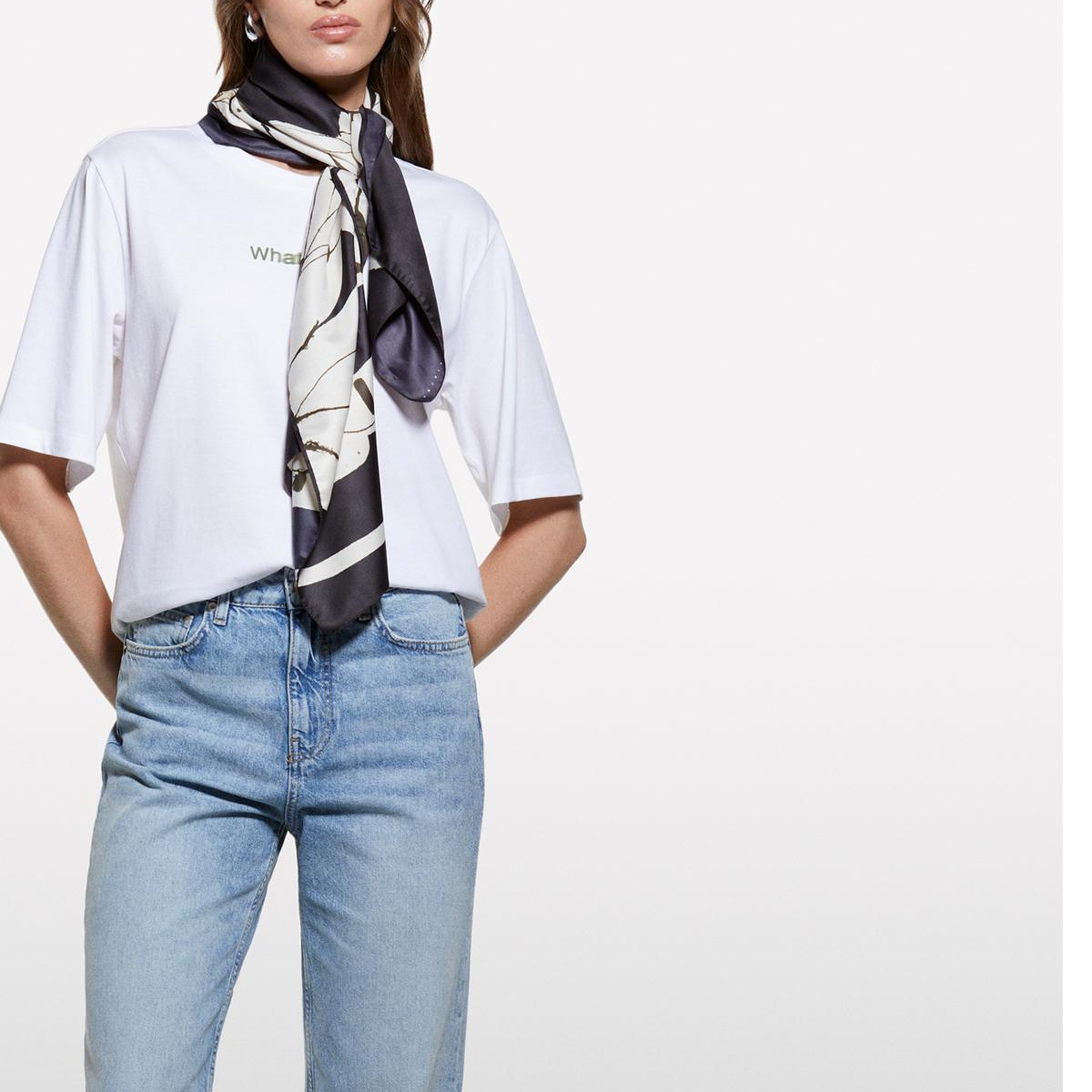 Kadın Açık Mavi %100 Pamuk Taş Yıkama Normal Bel Mom Fit Denim Pantolon