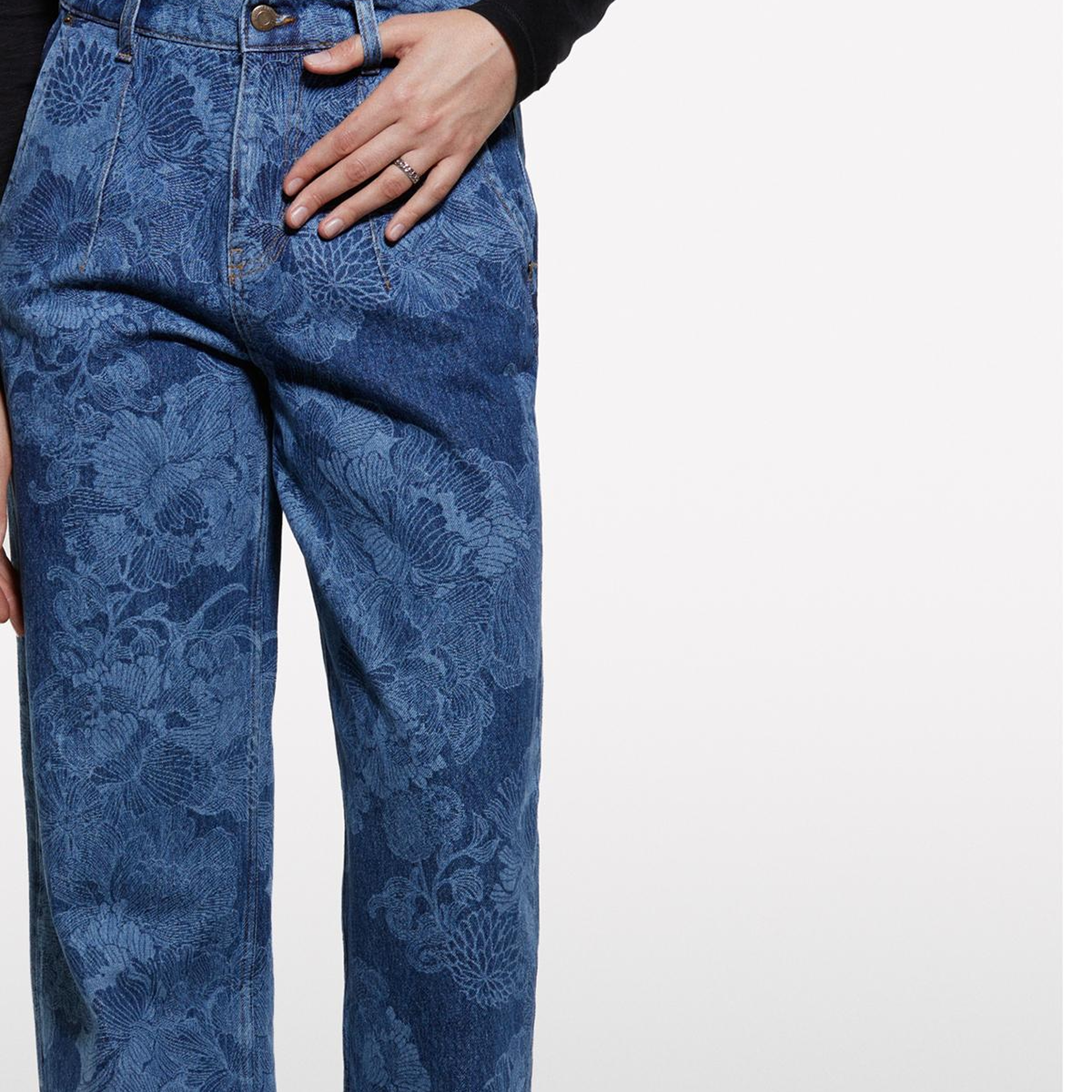 Kadın Denim Mavi %100 Pamuk Baskılı Normal Bel Relaxed Fit Denim Pantolon