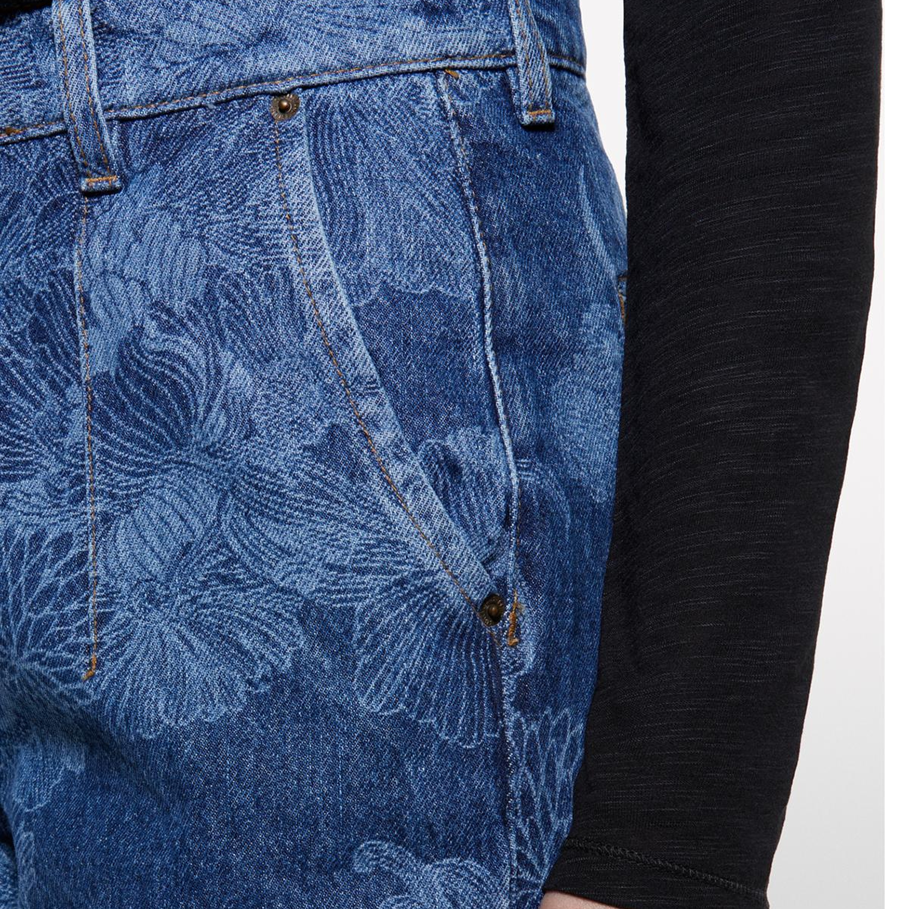 Kadın Denim Mavi %100 Pamuk Baskılı Normal Bel Relaxed Fit Denim Pantolon
