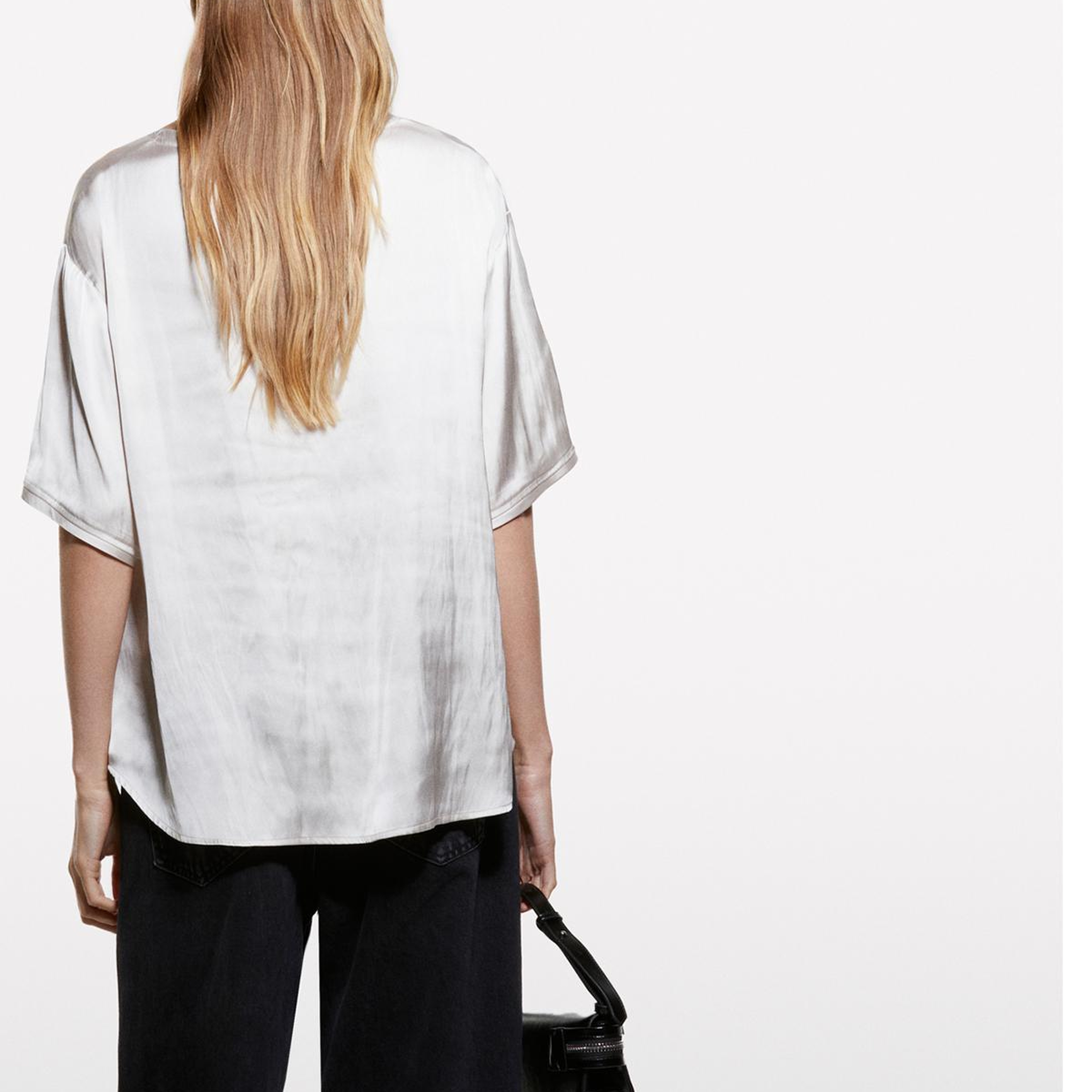 Kadın Ekru Hafif Kloş Oversize Kısa Kollu Bluz
