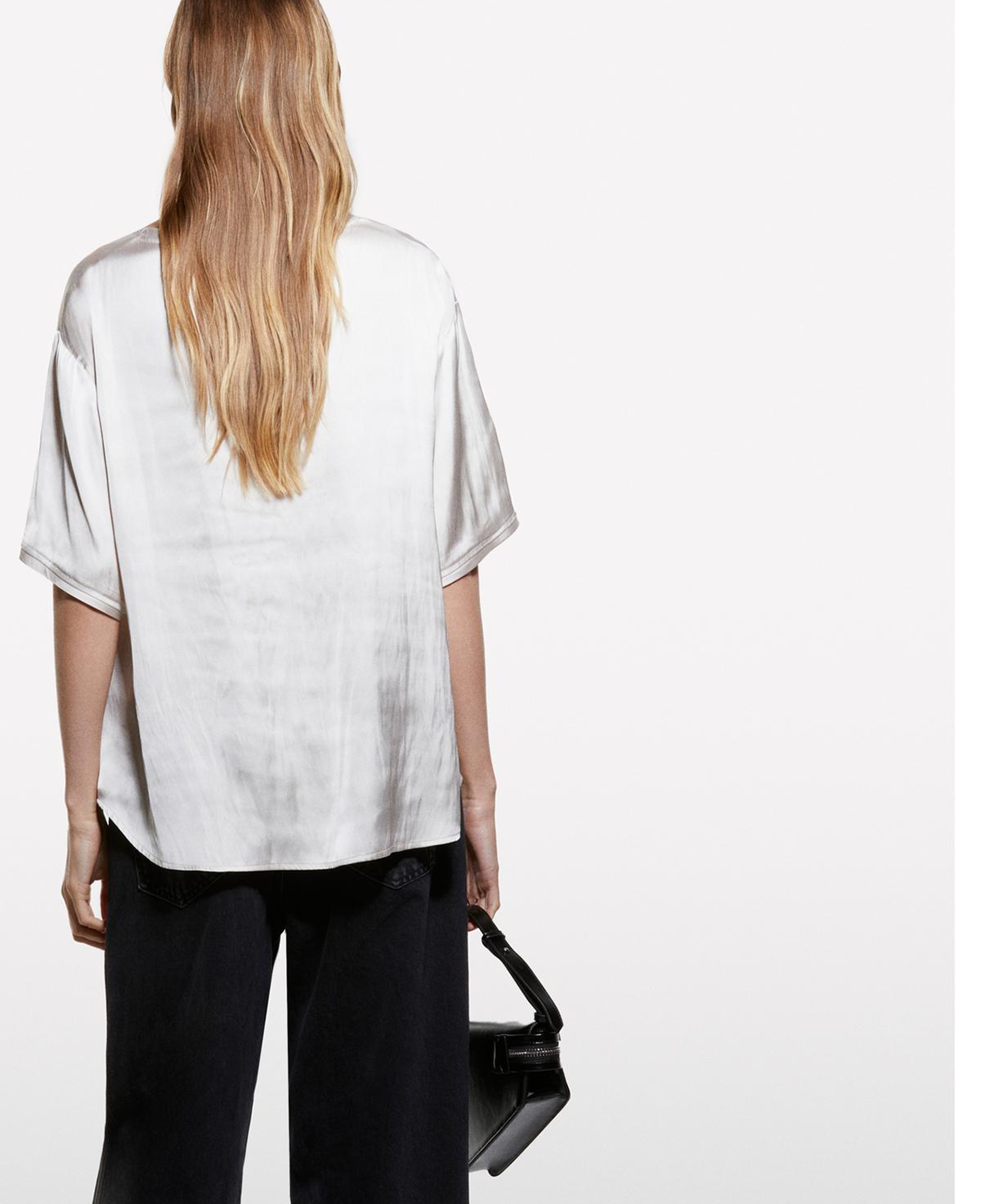 Kadın Ekru Hafif Kloş Oversize Kısa Kollu Bluz