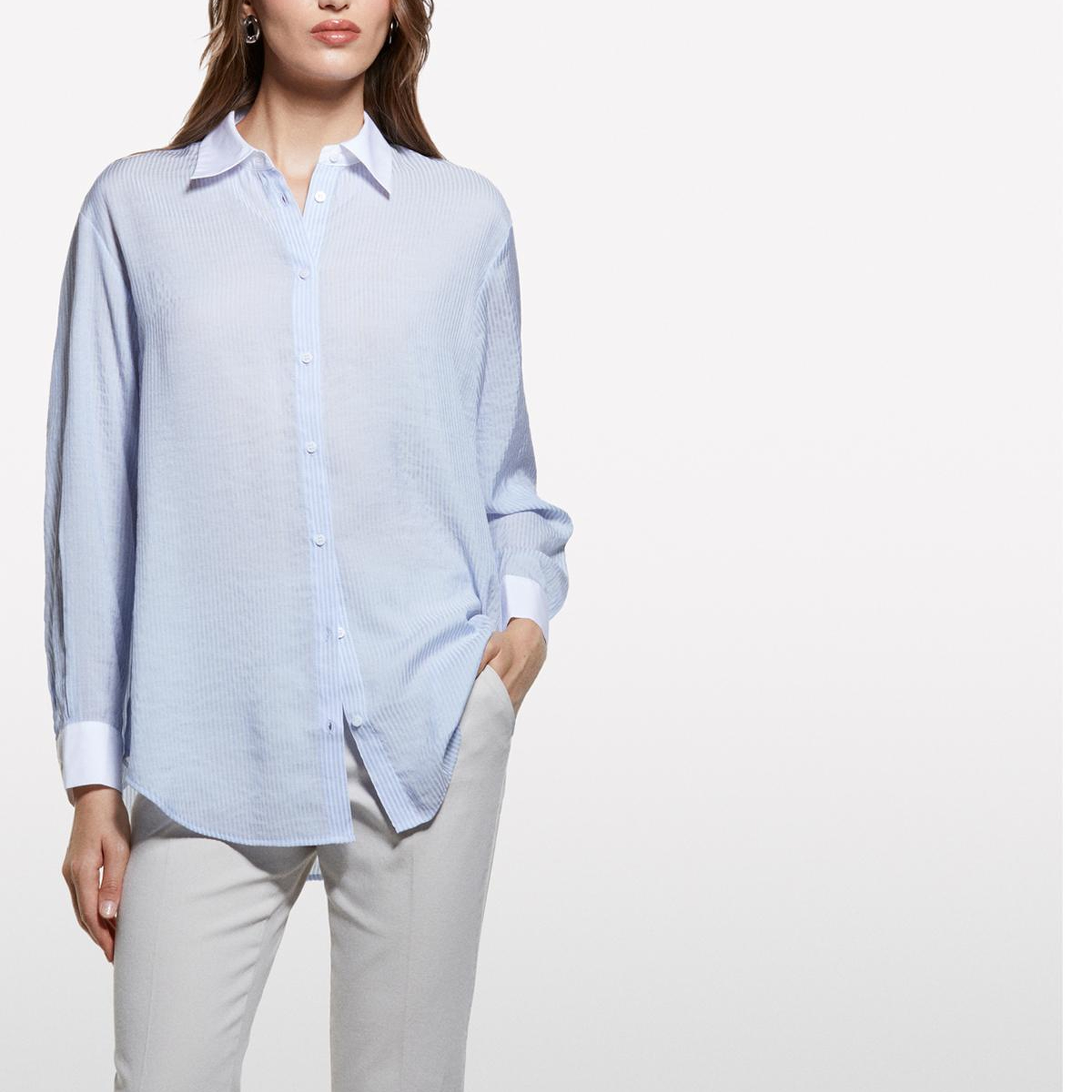 Kadın Açık Mavi Viskoz Karışımlı Çizgili Comfort Fit Gömlek