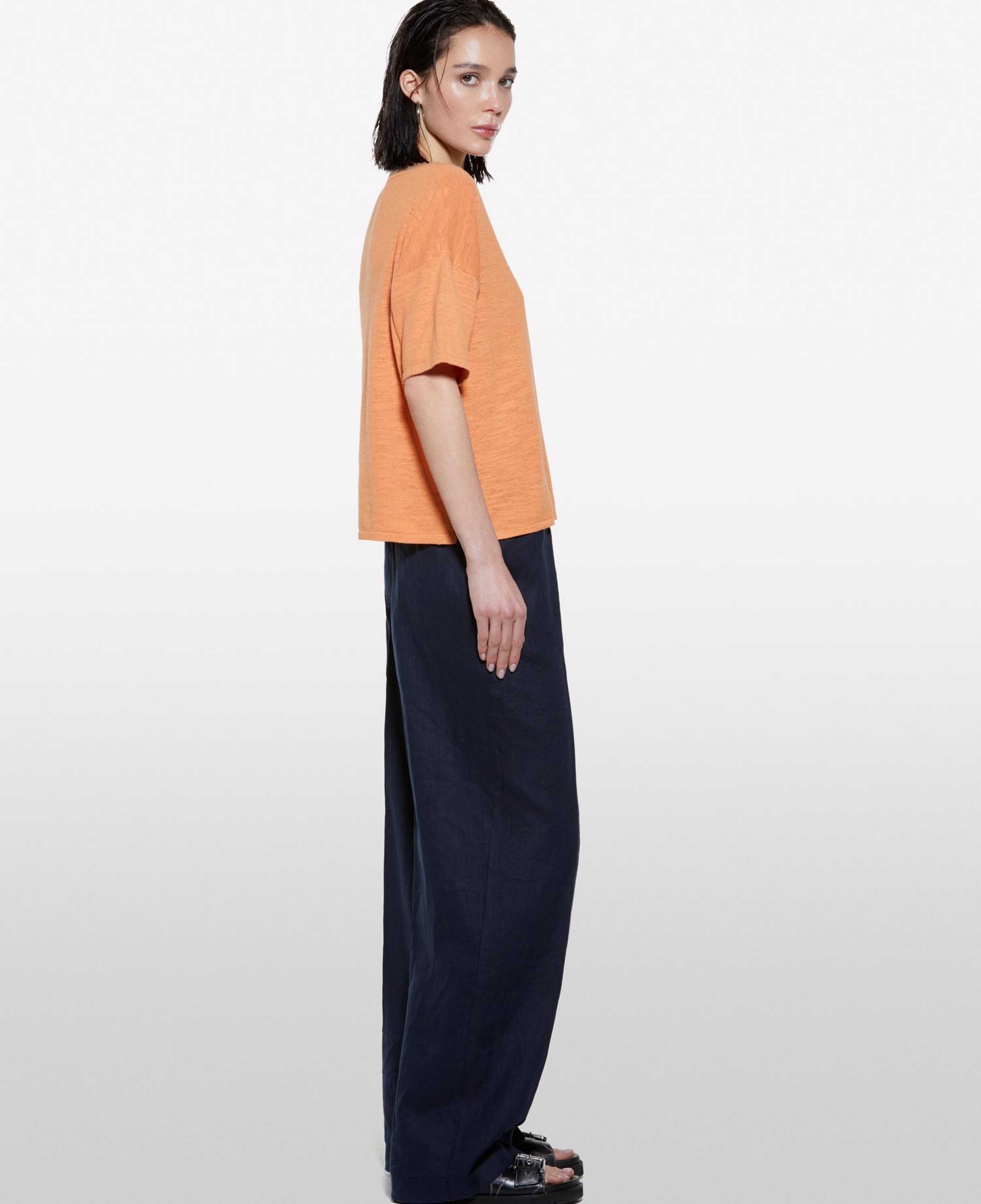 Kadın Turuncu Keten Karışımlı Bisiklet Yaka Oversize T-Shirt